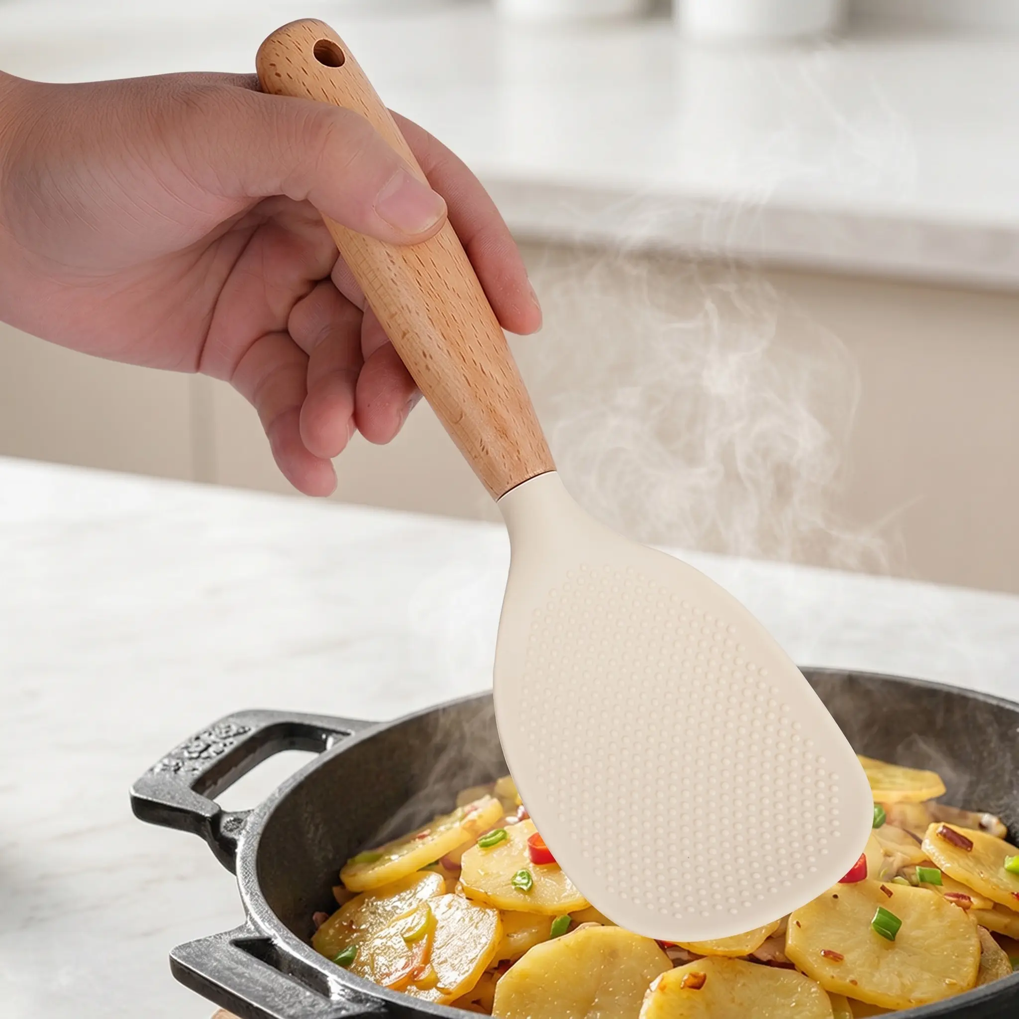 Silicone Spoon with Wooden Handle, 1 Count Heat-Insulation & Heat-Resistant Multifunctional Spatula Spoon for Rice Cooker, Kitchen Tool for Home & Restaurant, Home Kitchen Use, Kitchen Utensils-YY1