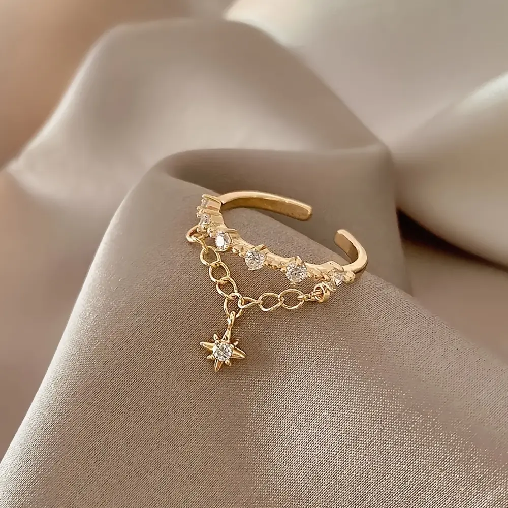 Elegant 5 Point Star Chain Ring for Women with a Sparkling Dangle Pendant, Adjustable Geometric Open-End Jewelry for Parties, Chain Rings, Five Point Star Rings
