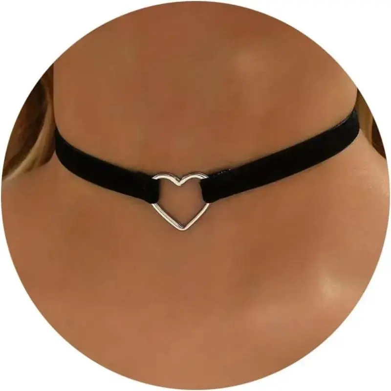 Goth Choker Necklace for Women, Layered Black Fabric Collar with Circle Pendant, Casual Jewelry with 8cm Adjustable Chain, Classic, Daily, Goth Jewelry Lovers, Long