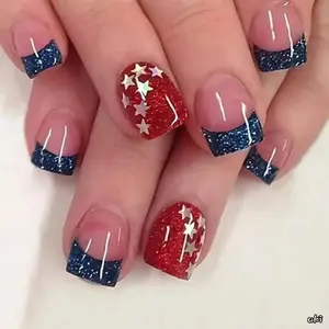 24Pcs Short Ice Candy Apple Press On Nails, Glossy Glitter American Flag False Nail Art, Trendy Patriotic Manicure For Women Girls Independence Day Holiday Styling