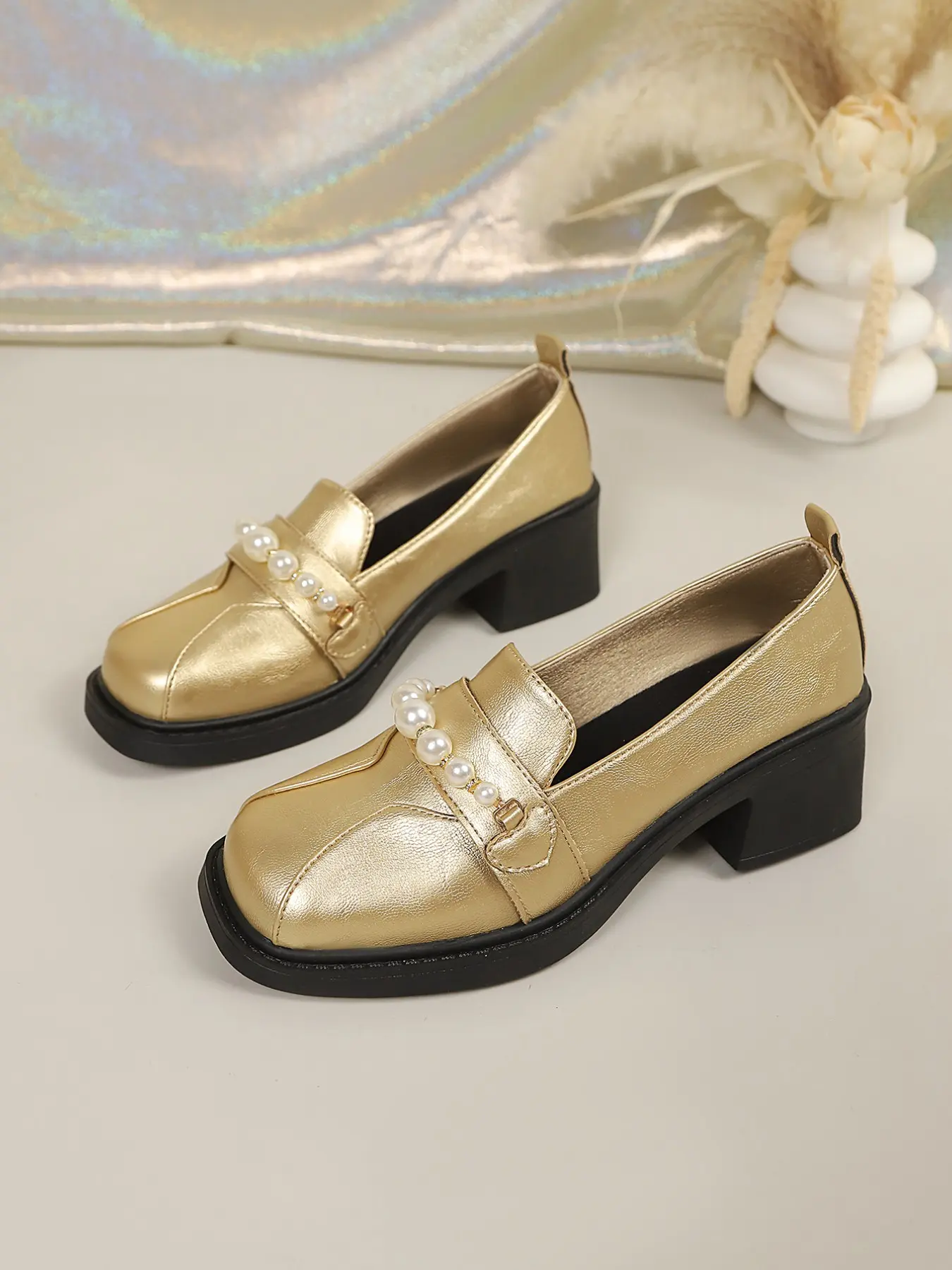Luxury Pearl Decorated Square Toe Loafers, Vintage British Style Thick Sole Heeled Shoes, Versatile Evening Wear Footwear
