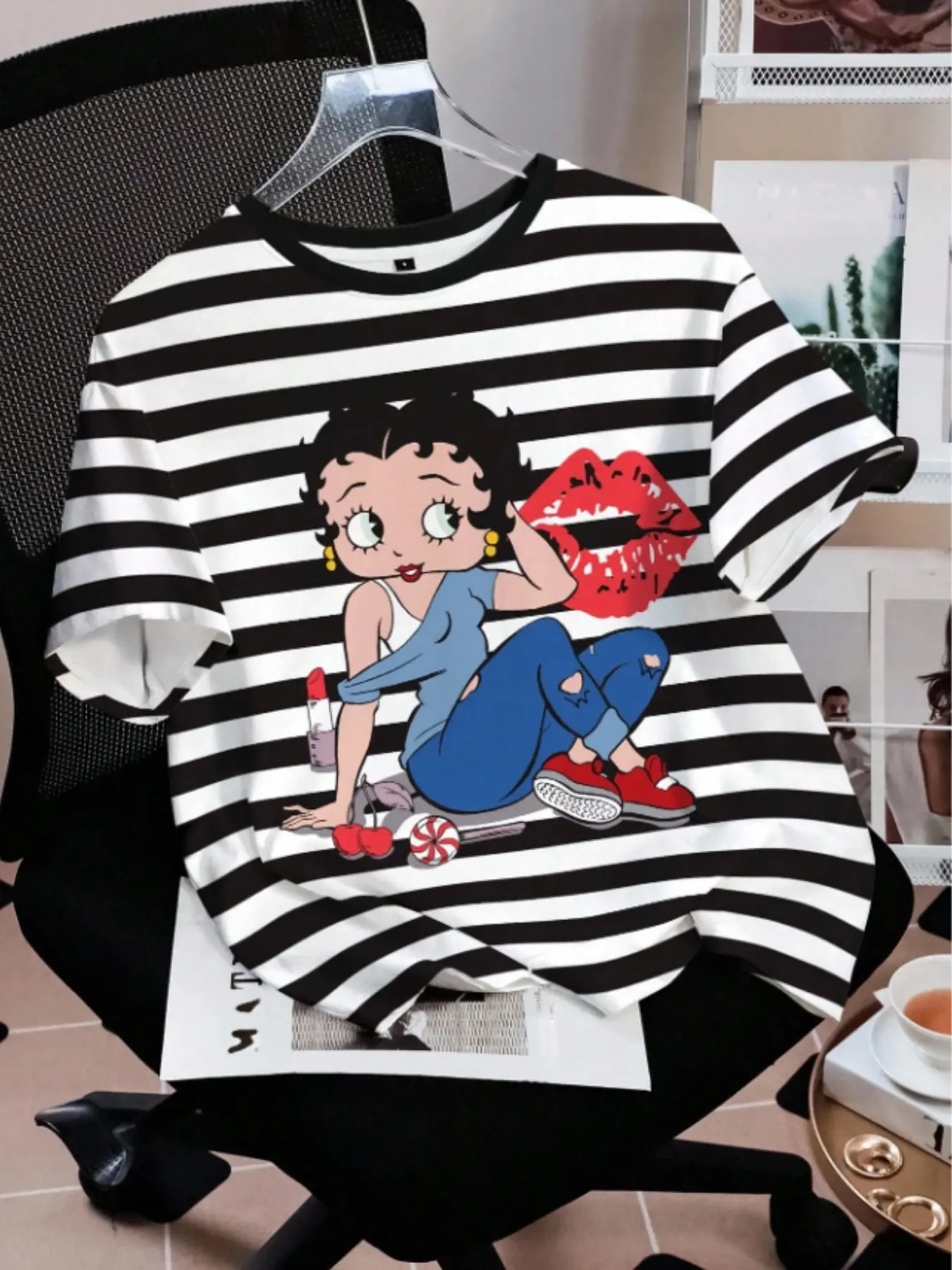 Betty Boop Women's Fashion Versatile Cartoon Character Colorblock Round Neck T-Shirt, Stylish and Comfortable Daily Wear Top