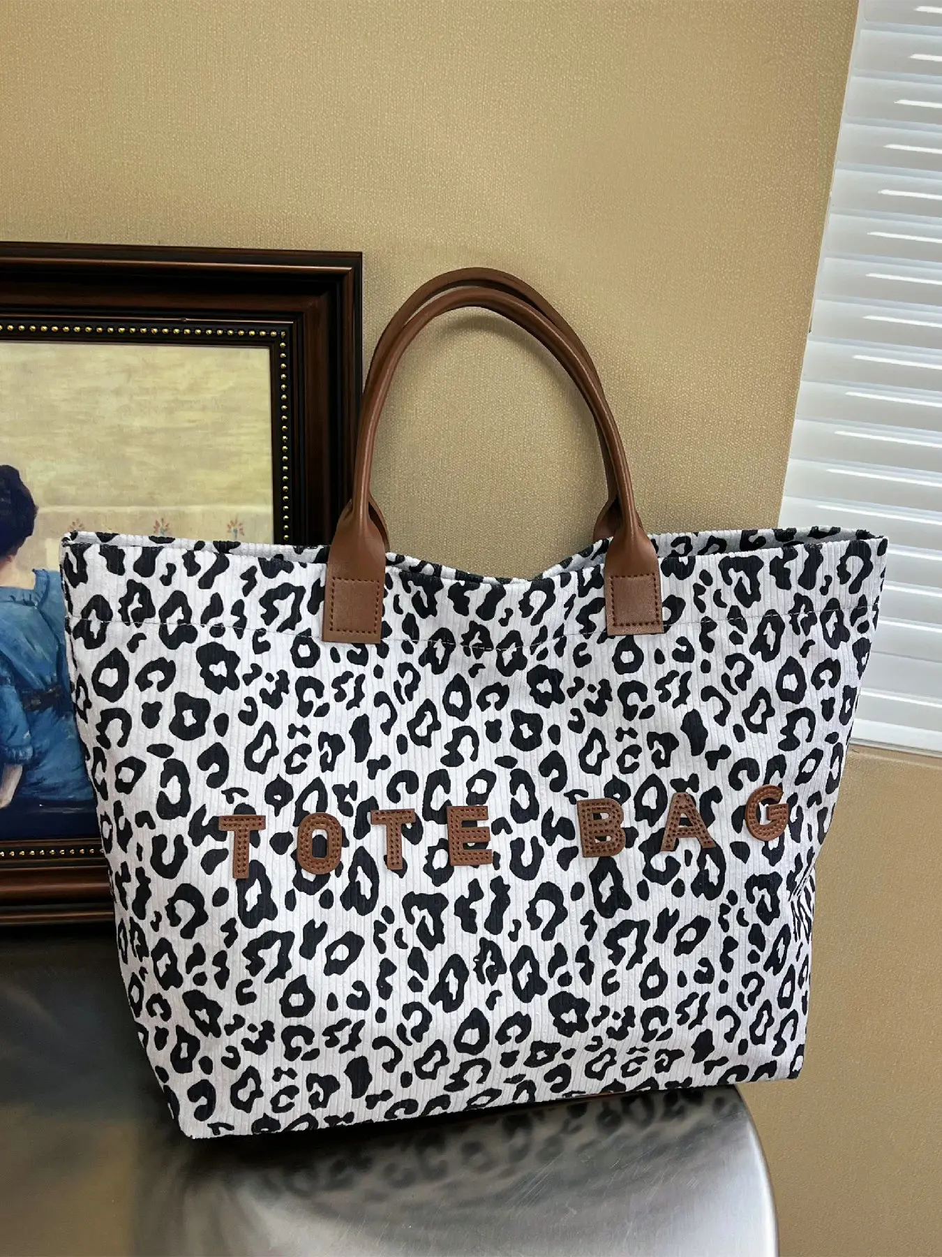 Women's leopard print corduroy handbag, large capacity letter decoration tote bag, casual commuting handbag, shopping bag