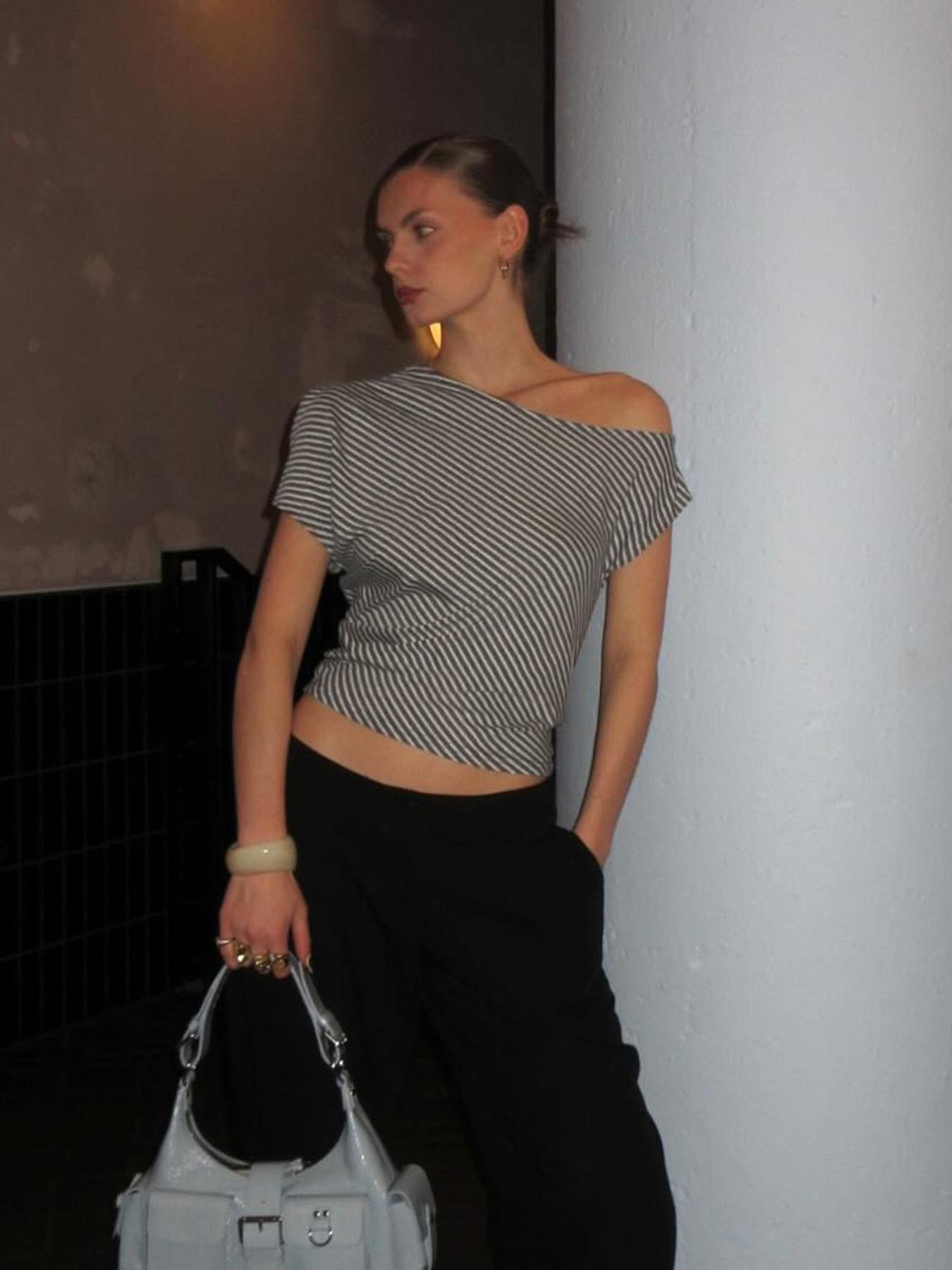 Women's Striped Print Asymmetrical Neck Tee, Casual Short Sleeve T-shirt for Summer, Fashion Women's Top for Daily Wear