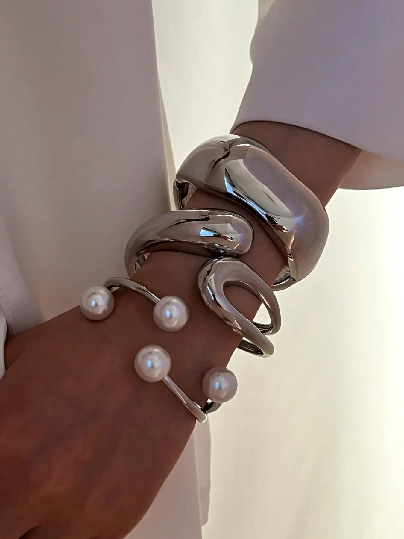 3Pcs Silver Color Asymmetrical Dome Design Cuff Bangle Bracelet / Minimalist Oversized Chunky Cuff Bangles Set Women Statement Bracelets American European Basic Design Jewelry for Daily Wear