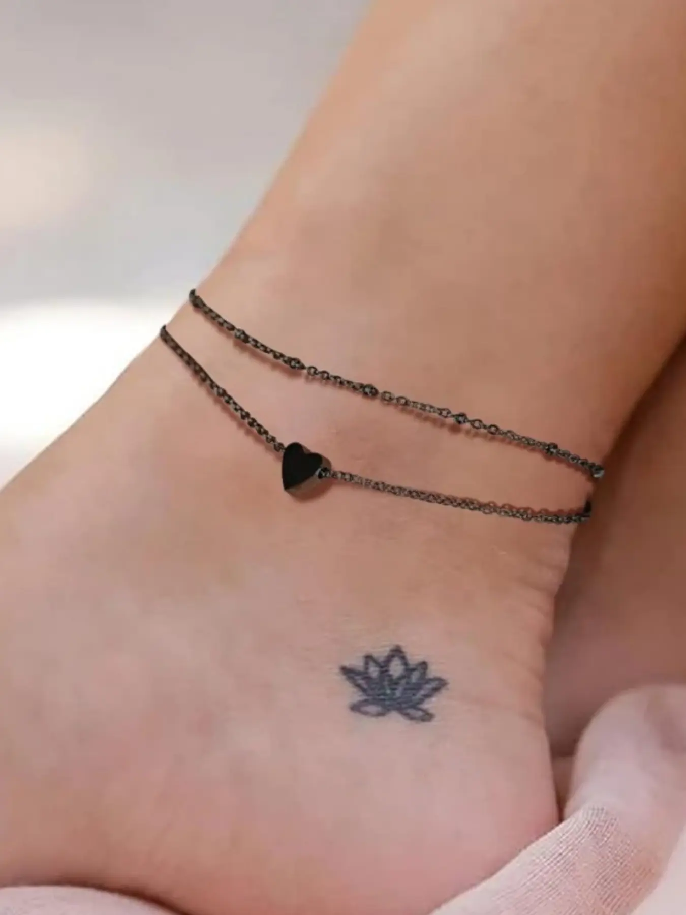 1Pc Black Tone Double Chain Heart Ankle Bracelet for Women Minimalist Dainty Foot Chain Beach Vacation Daily Summer Accessory Sweet Tiny Gift for Her.