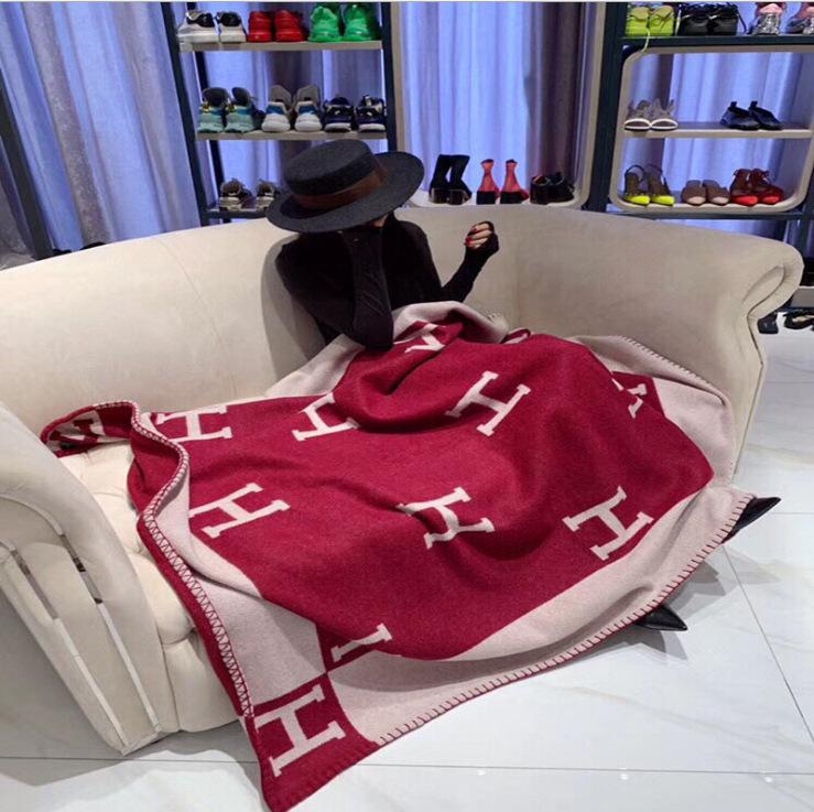 Trendy Fashionable New High-End Cozy AC Blanket Decor, Ultra-Soft, Ideal For Office Nap Sofa, Bed, Travel, Camping, All Seasons MultiUseBlanket, Home Lightweight Comforter, Couch Throw H- Blanket Best Gift For Friends And Family