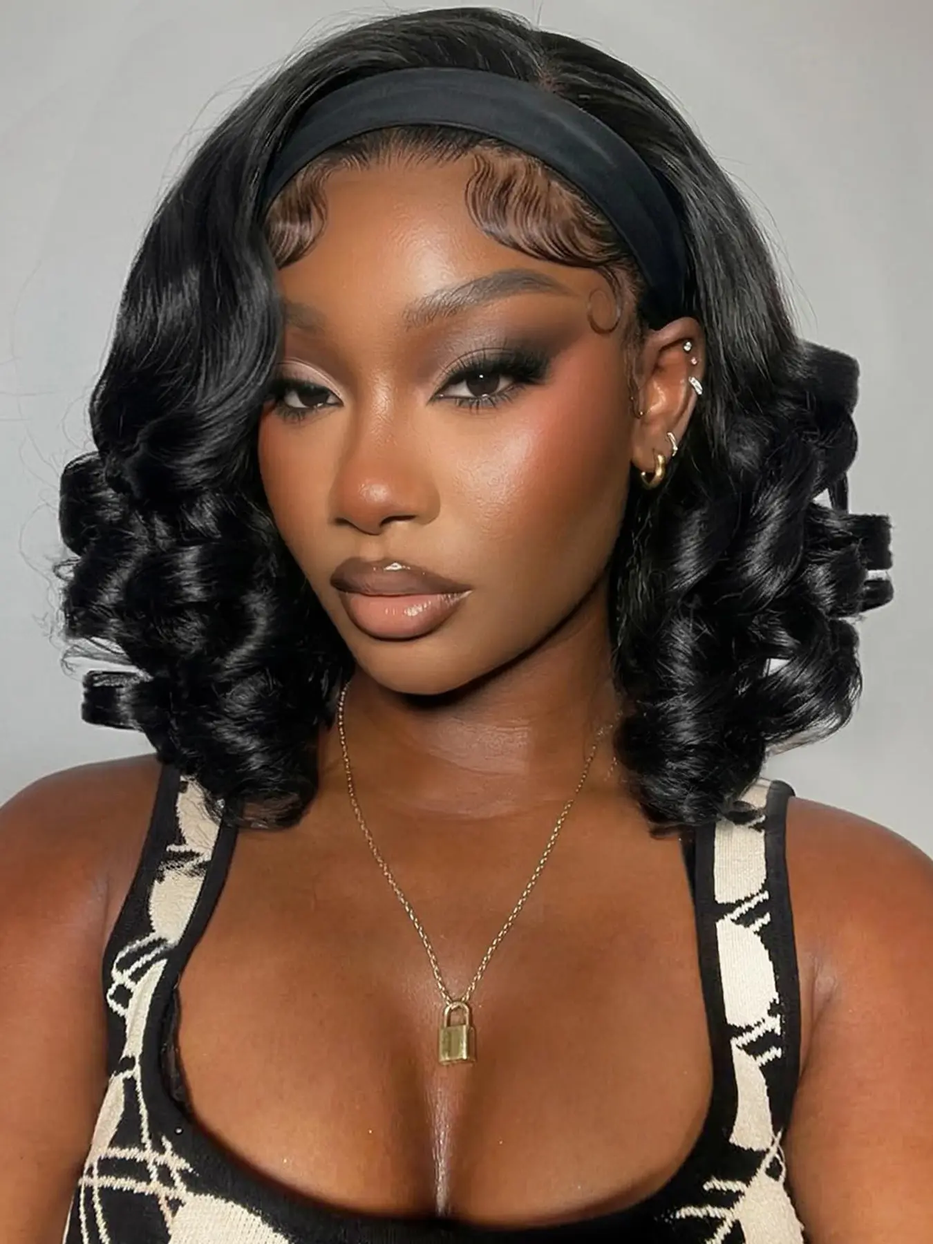 Curly Headband Wig 14 Inch Glueless Headband Wig Curly Synthetic Headband Wigs for Black Women Daily Use (Natural Black)