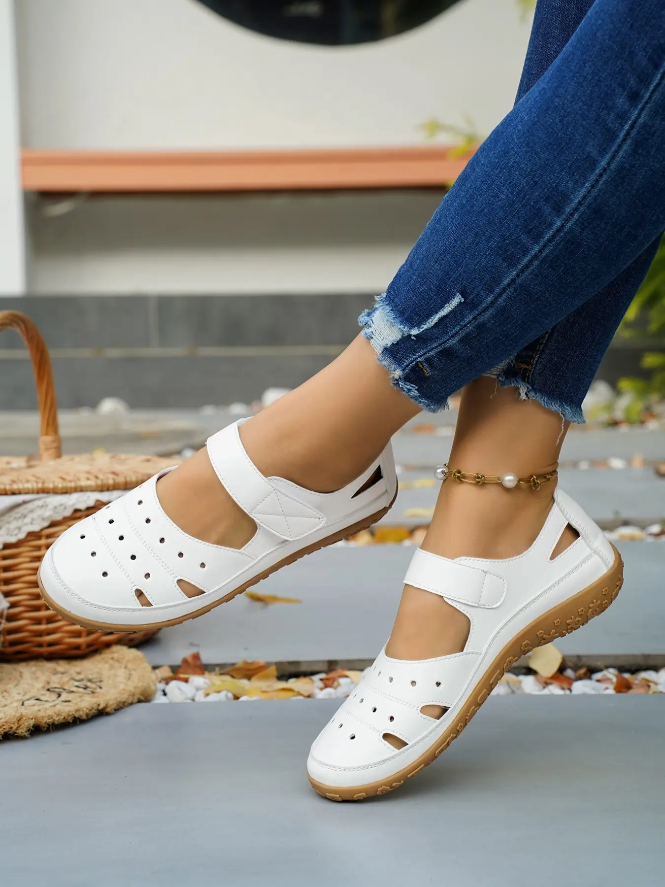 Summer New Fashion Open Toe Breathable Wedge Sandals, Casual Comfortable Outdoor Wear, Velcro Lightweight Flat Holes Sandals