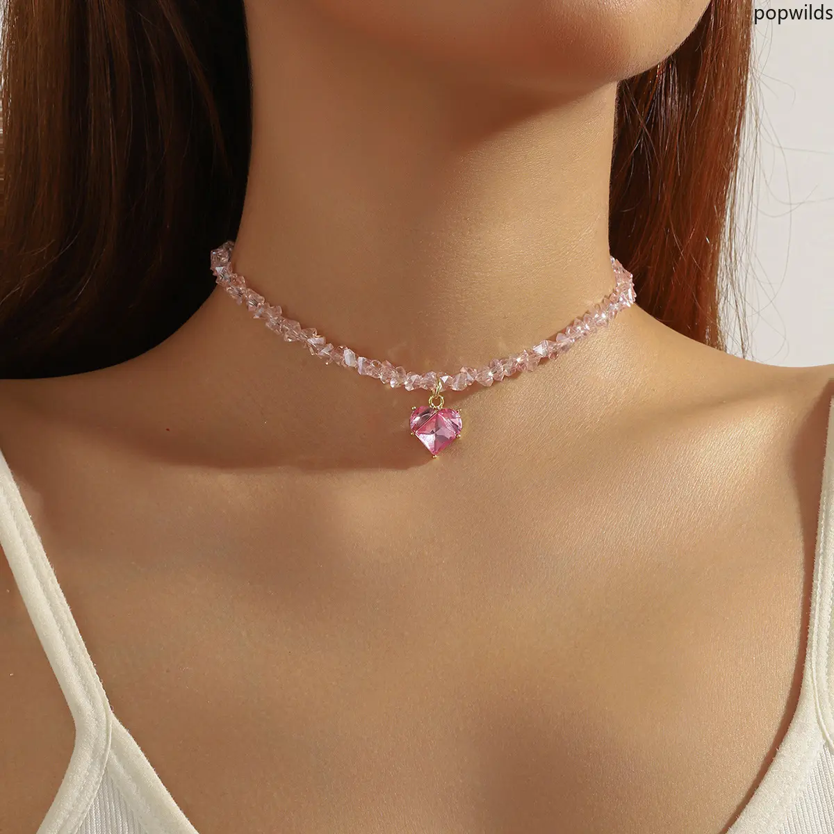 Niche Light Luxury Heart Pendant Choker Necklace Crystal Clavicle Chain Elegant Women Neck Jewelry
