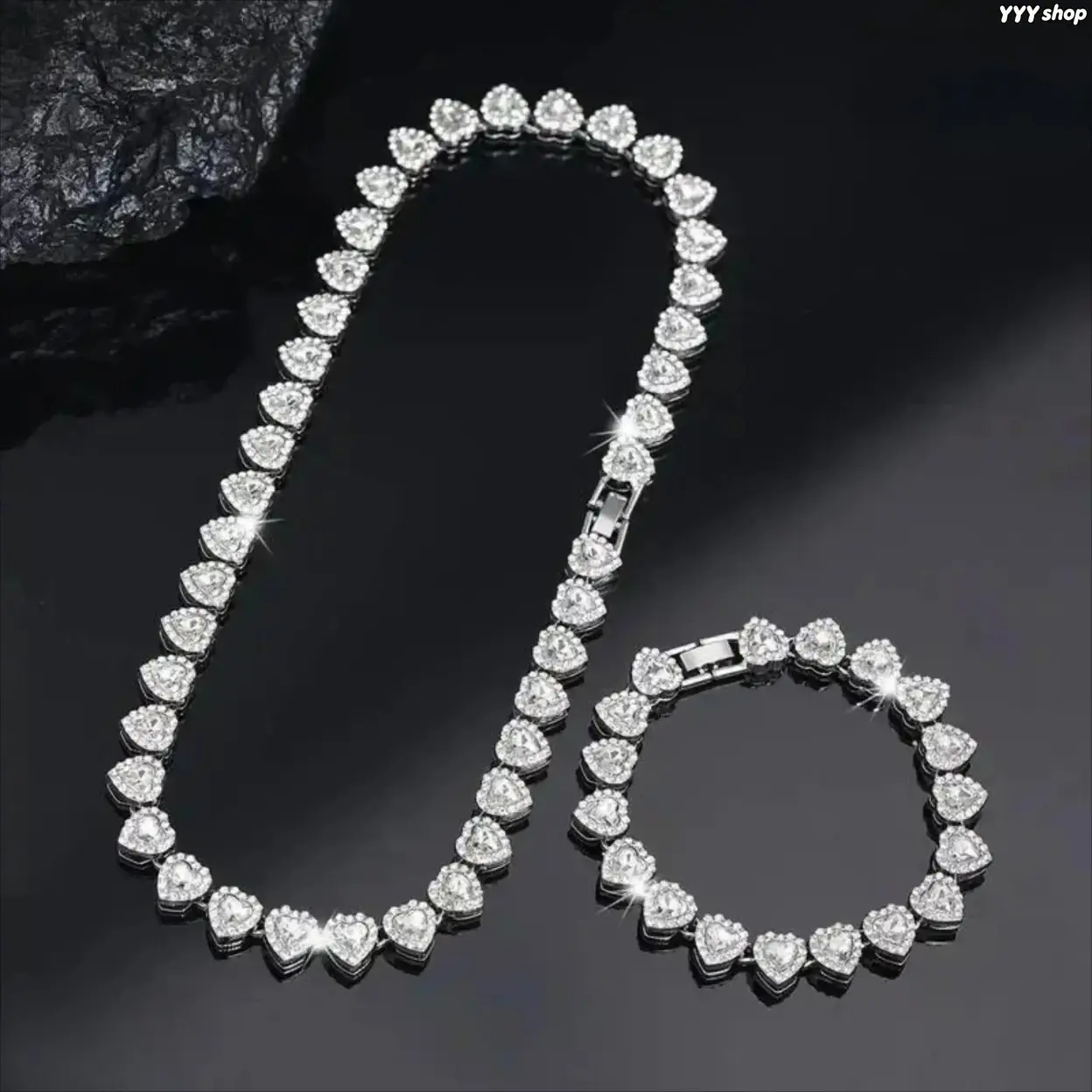 Women’s 2-Piece Heart Link Iced Out Jewelry Set, Full Crystal Cuban Link Choker Necklace & Matching Bracelet, Sparkly Hip-Hop Bling Accessory For Party Outfits, Ideal Valentine’s Day & Birthday Gift