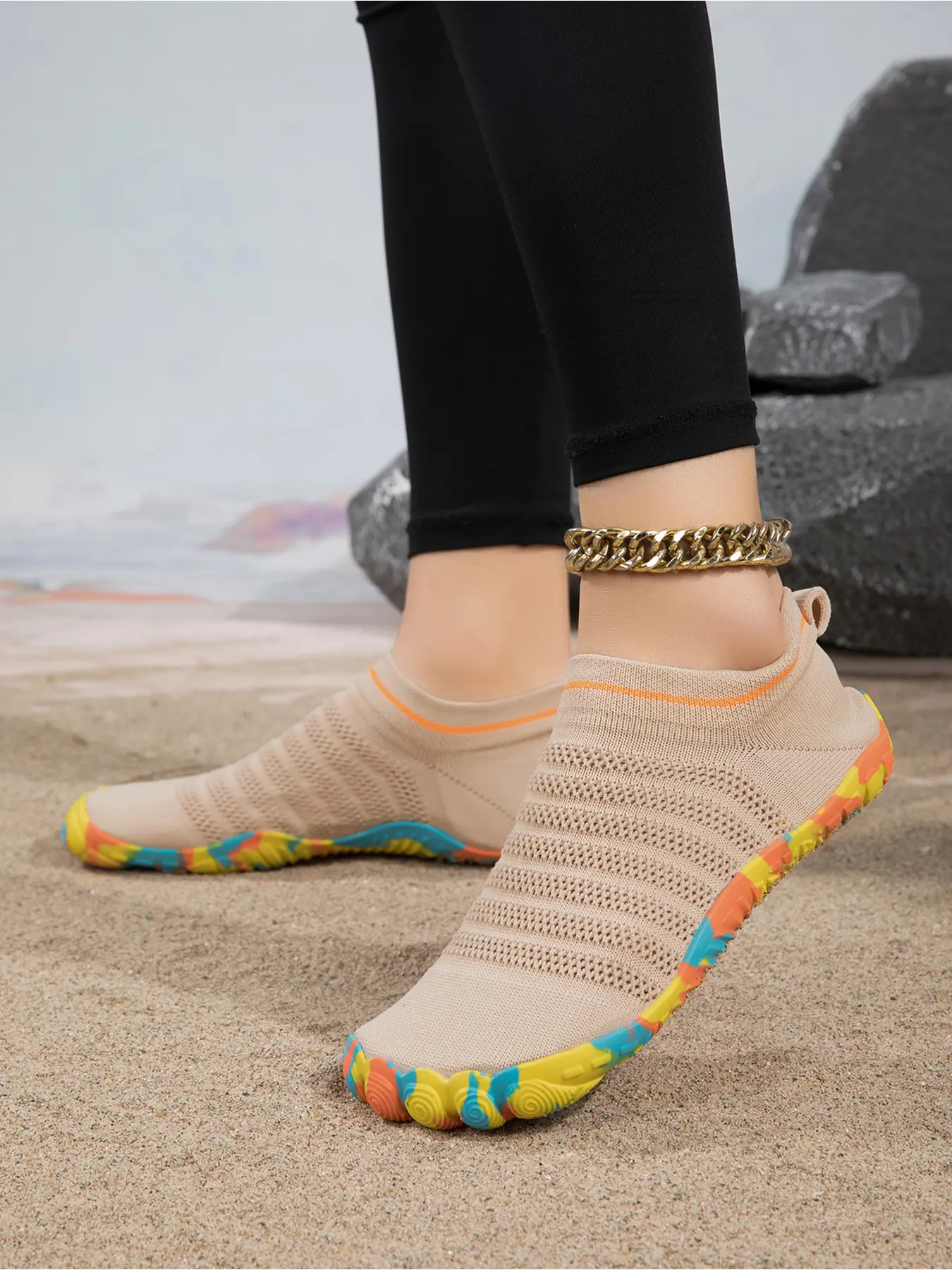 Women Breathable Mesh Barefoot Water Shoes, Anti-slip Cut Resistant Quick Dry Aqua Socks, Multi-purpose Beach Shoes for Swimming Yoga Snorkeling
