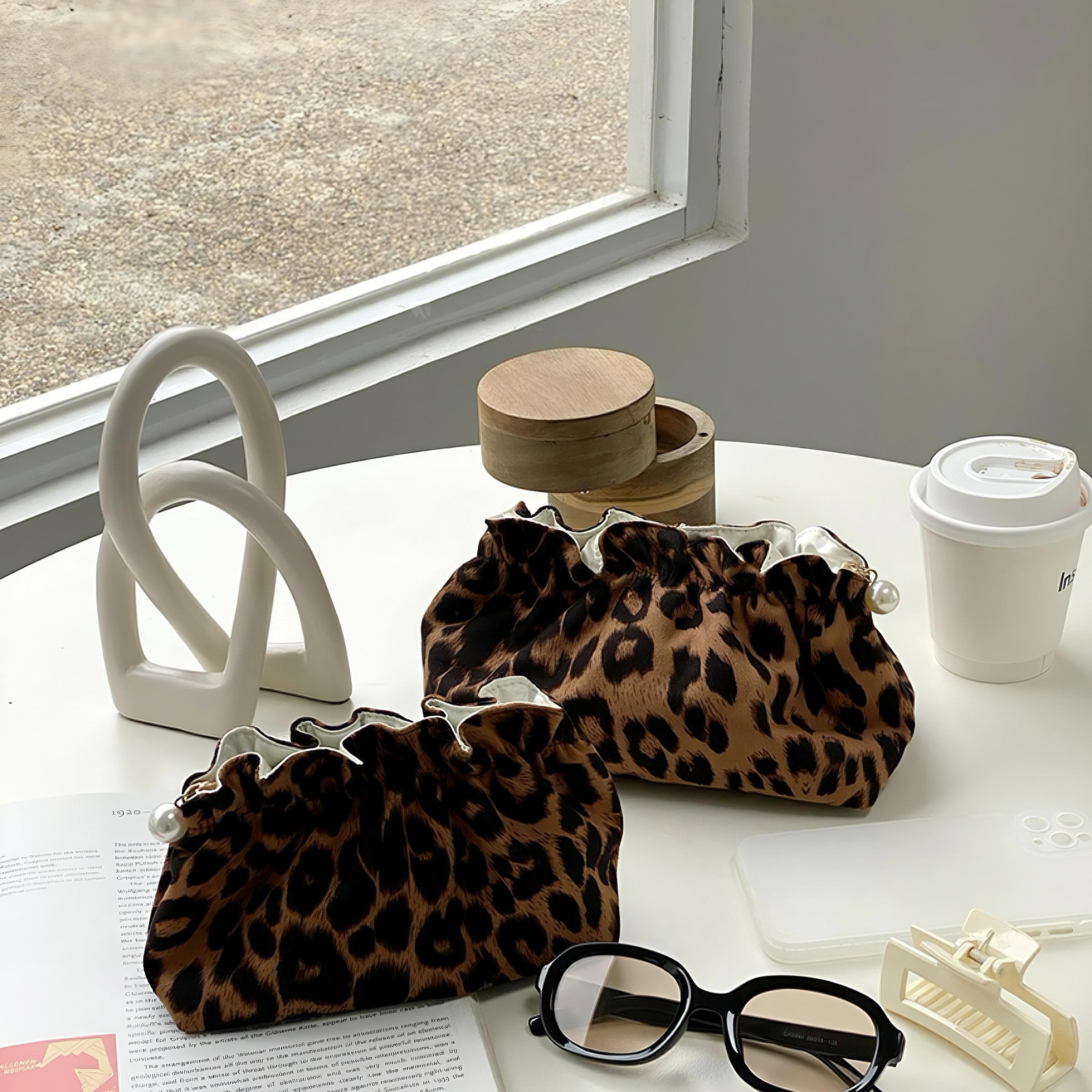 Leopard Pattern Makeup Bag, 1 Count Portable Zipper Makeup Bag, Fashionable Cosmetic Storage Bag, Versatile Makeup Tool Bags for Travel & Daily Use