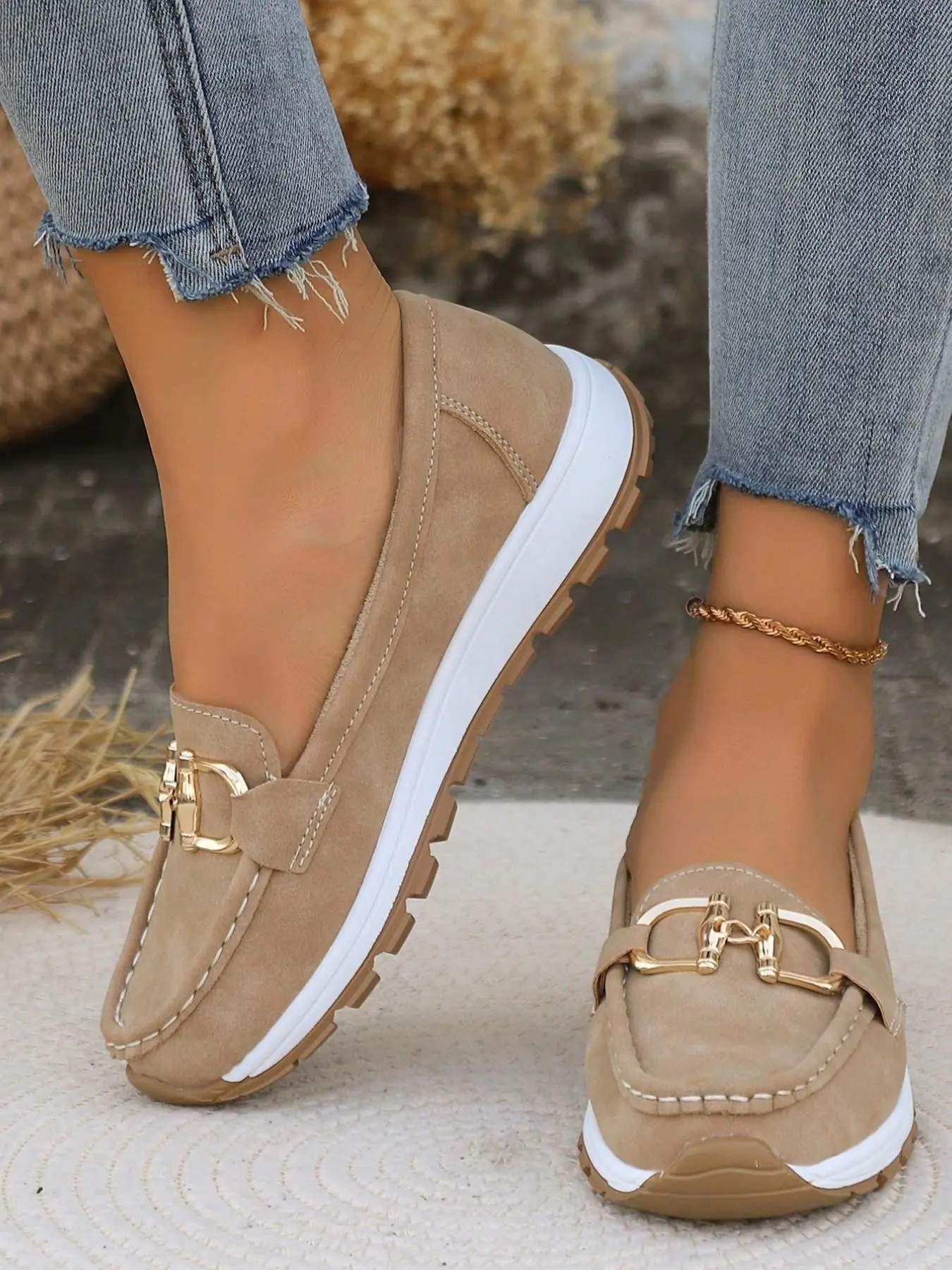 Women's Metal Buckle Loafers, Flat Slip-On Shoes, Shock Absorbing Lightweight, Casual Comfortable Footwear for Daily Use