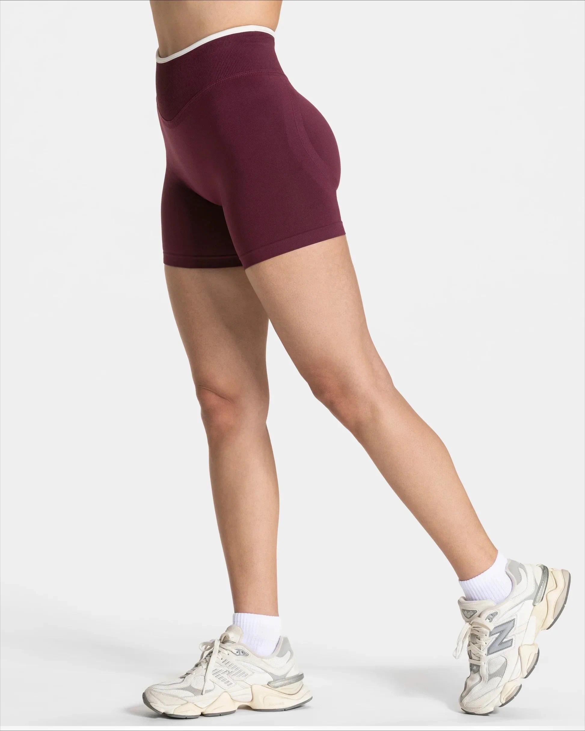 Women Seamless Gym Solid Sports Shorts White Waist Tight High Waist Hip Lifting Yoga Pants Running Sports Shorts