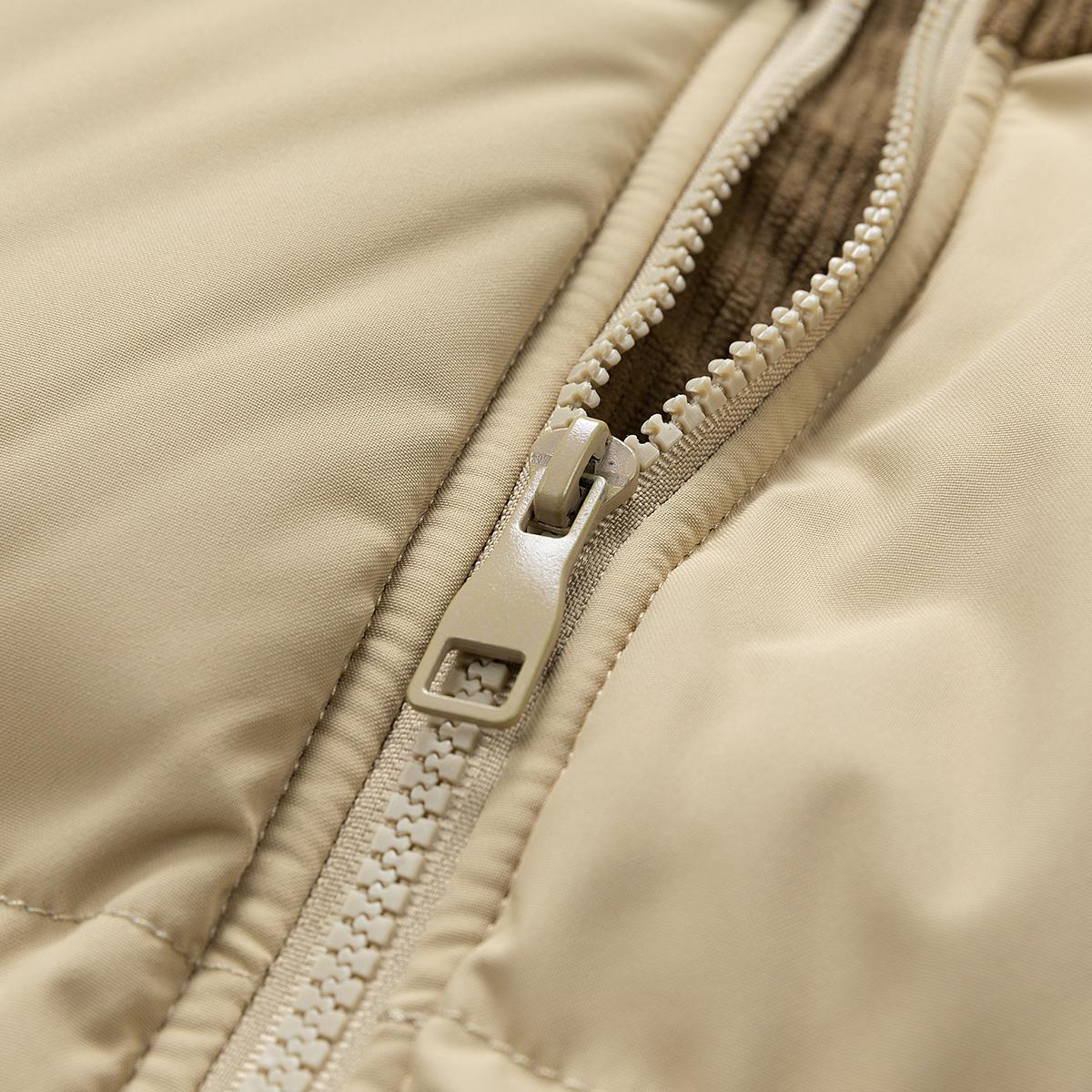 Modern Men's Cotton-Padded Coat: Mixed-Material Cut with Milano Italy Typography Graphic Print – A Sleek Warm Piece Merging Functional Design With Contemporary European Aesthetic Perfect for Daily Commutes Leisure Days or Cold-Weather Adventures