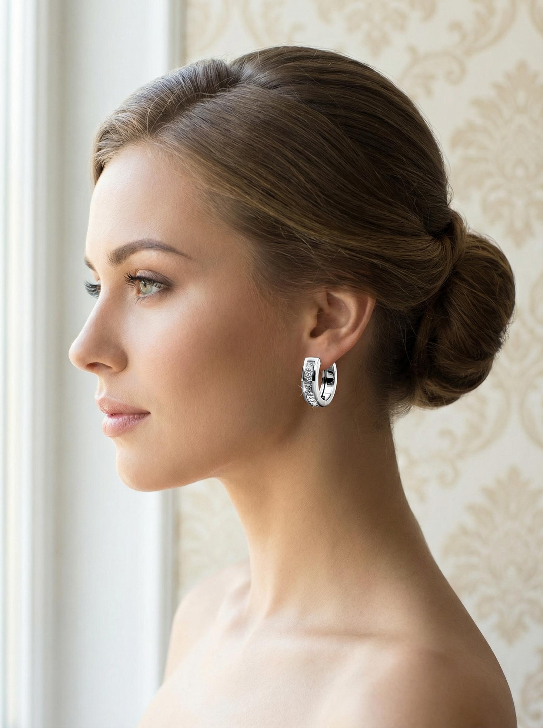 High-quality Brilliant Zircon Earrings Finely Crafted Clear and Sparkling Enhances Face Shape Adds Elegance Ideal for Parties and Gatherings Simple Versatile Design Thoughtful Gift