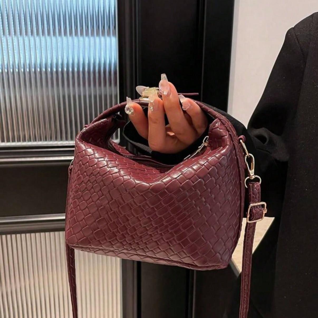 French High-End Woven Handbag For Women New Style Western-Style Dumpling Bag Niche Texture Commuting Bag Versatile Crossbody Bag Shoulder Bag