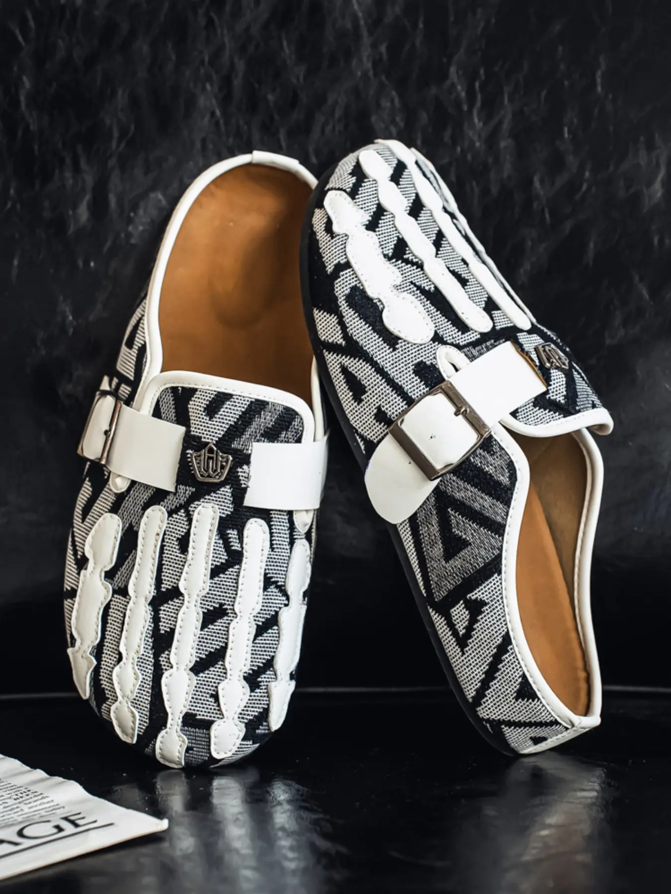 New Men's Large Size Shoes, Fashionable Versatile Men's Toe Half Sandals, One-Piece Lazy Shoe, Comfortable and Stylish Footwear