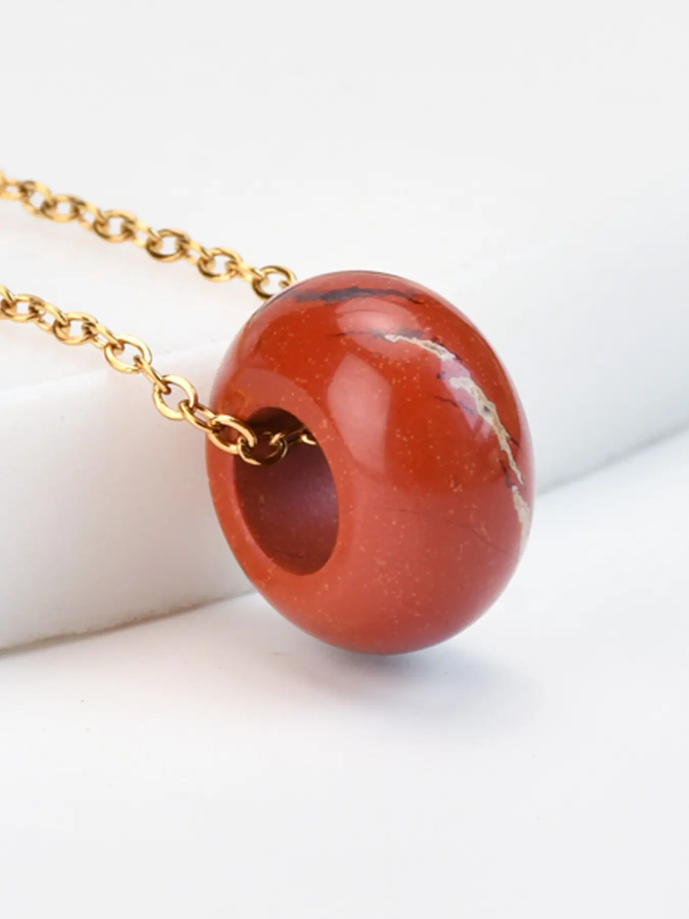 Bohemian Natural Stone Donut Pendant Necklace, Fashionable Elegant Women's Circle Choker, All Seasons Jewelry, Zinc Alloy Chain