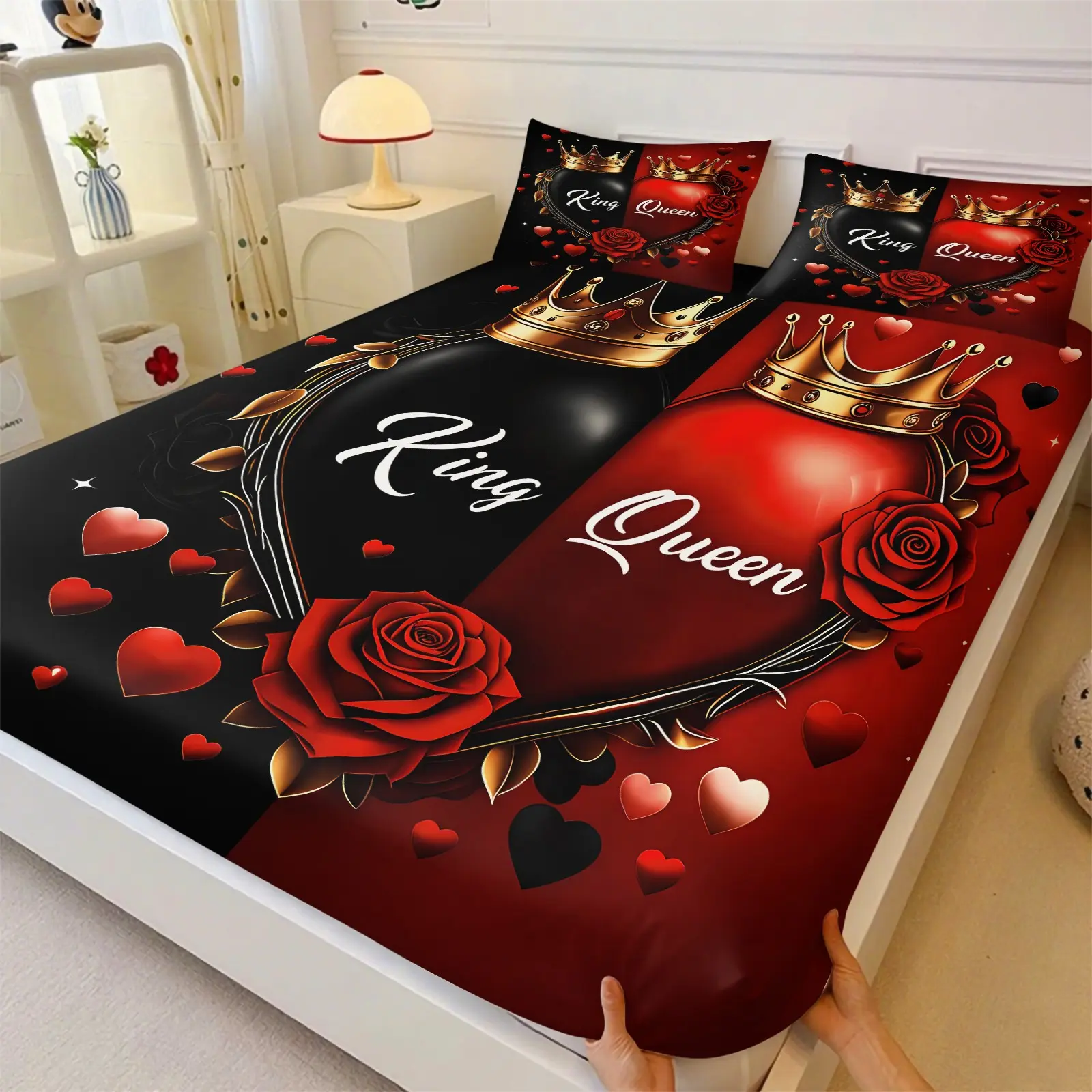King Queen Crown Heart Red Rose Fitted Sheet 3 Pcs Set, 1 Bedcap and 2 Pillowcases without Core, Black Red Color Block Romantic Couple Wedding Mattress Cover, Soft Skin-Friendly Machine Washable Bedroom Bedskirt, Full Wrap Anti-slip, Comfortable and Soft
