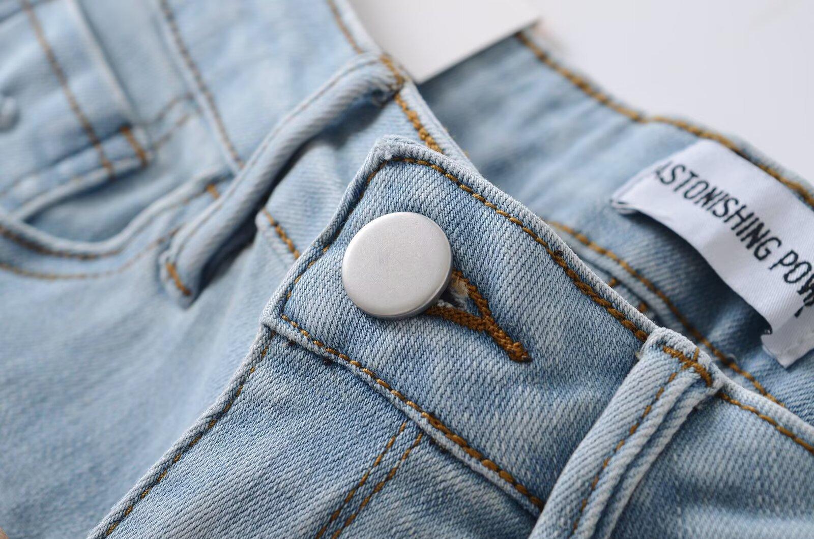 Trendy Low-Waist Denim Shorts for Women, Ultra Short Pants, Summer Beach Shorts, Slimming Effect Womenswear Bottom