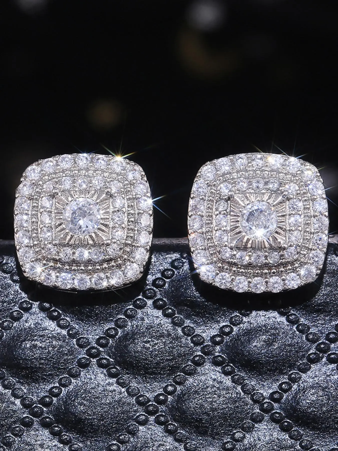 1 Pair Fashion Hip Hop Synthetic Zirconia Geometric Square Ear Studs Stud Earrings, Unisex Trendy Jewelry for Women and Men, High Quality Sparkling Daily Wear Trendy Fashionable Accessories