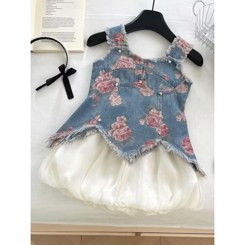 New(New)Summer French Sweet Style Sleeveless Denim Print Camisole + Solid Color Tulle Pants 3-7 Year Old Girls' Two-Piece Set with Irregular Hem + Frayed Edge Decoration
