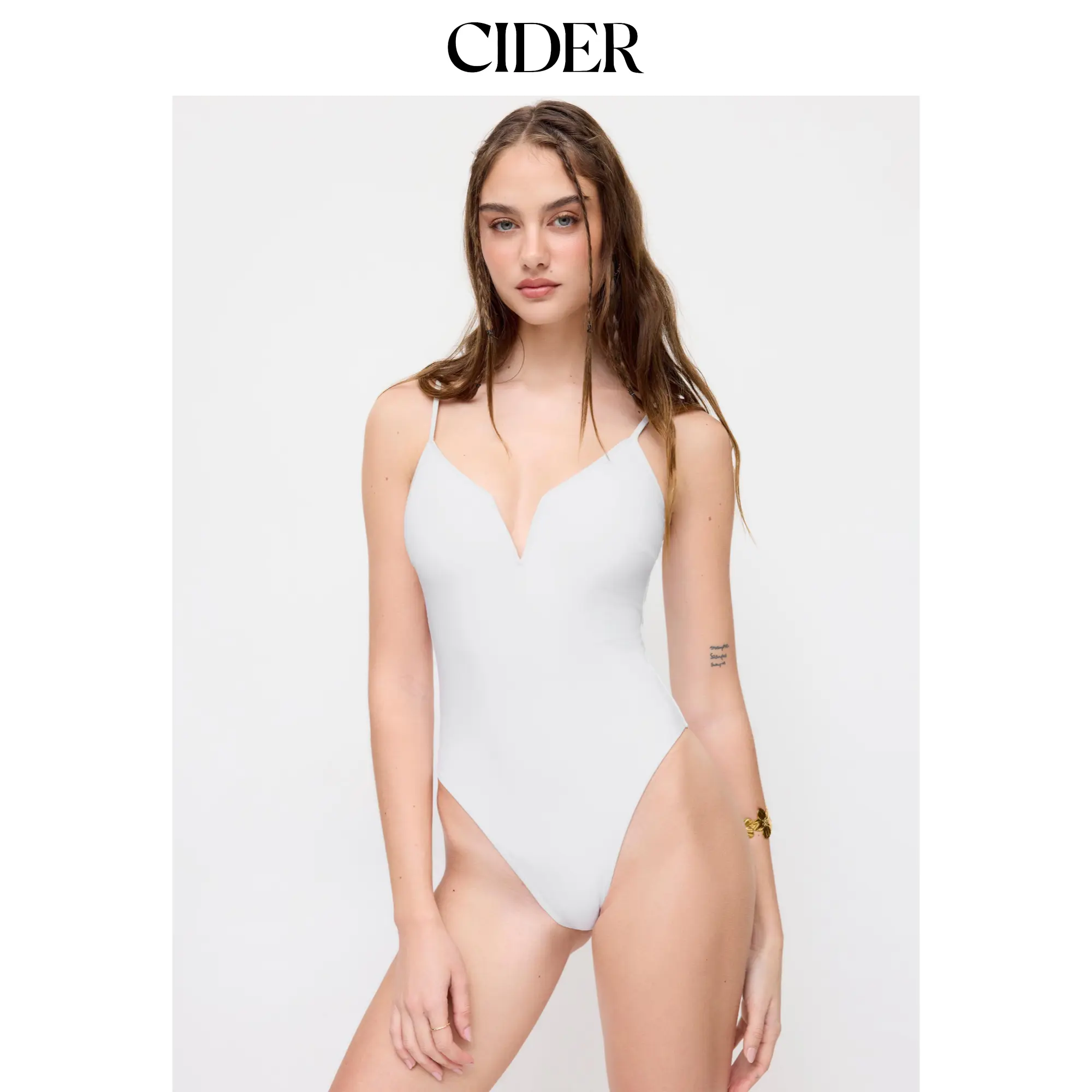Cider High Stretch V-neck Slim Fit One-piece Swimsuit