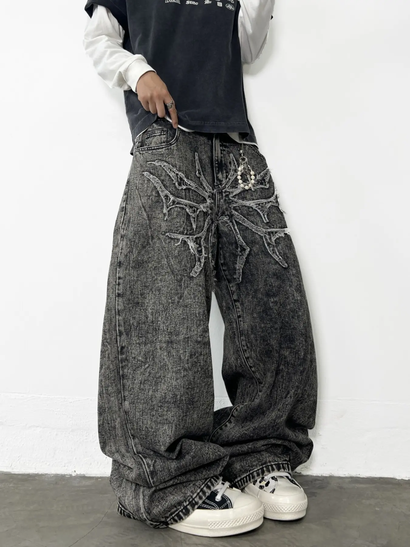 Men's Vintage Embroidered Loose Baggy Jeans, Spider Stitch Washed Fashion Streetwear Wide Leg Pants, All Season Street Style Casual Long Pants, Menswear