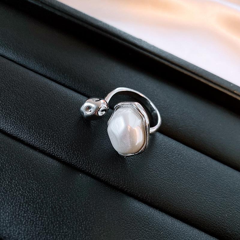 Irregular oval pearl open ring, European and American design, fashionable and creative, gold and silver color, popular online style women's ring