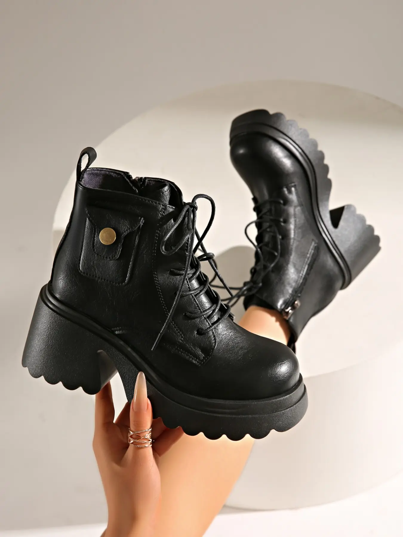New British Vintage Metal Buckle Short Boots, Soft PU Leather, Slimming Motorcycle Boots, Biker Boots, Fall & Winter, Versatile Women's Shoes