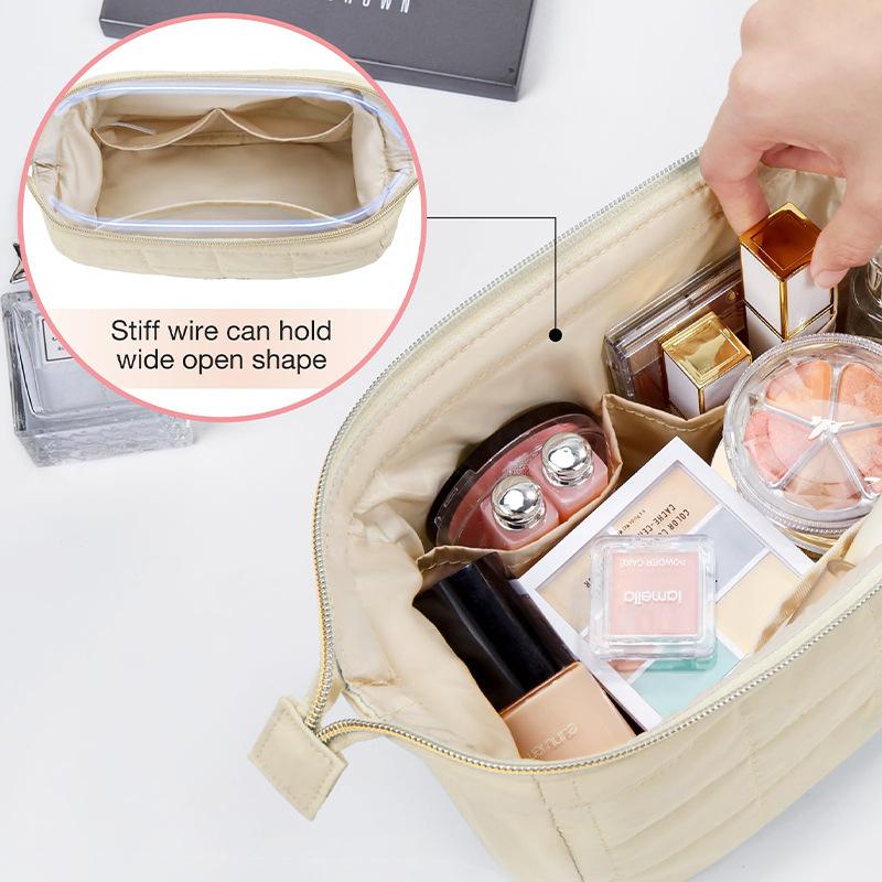 Makeup Bag Travel Toiletry Bag, Puffy Padded Make Up Bags for Women Makeup Organizer Case, Wide-open Pouch Purse Travel Essentials Toiletries Accessories Brushes