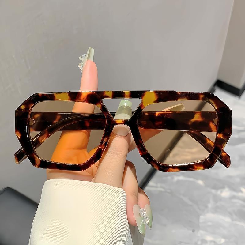 3-Pack Large Rectangular Fashion Eyewear with Gradient Green-to-Blue Lenses, Sturdy Metal Hinges, Suitable for Casual & Formal Attire, Trendy Accessory with Elegant Design and High-Quality Craftsmanship