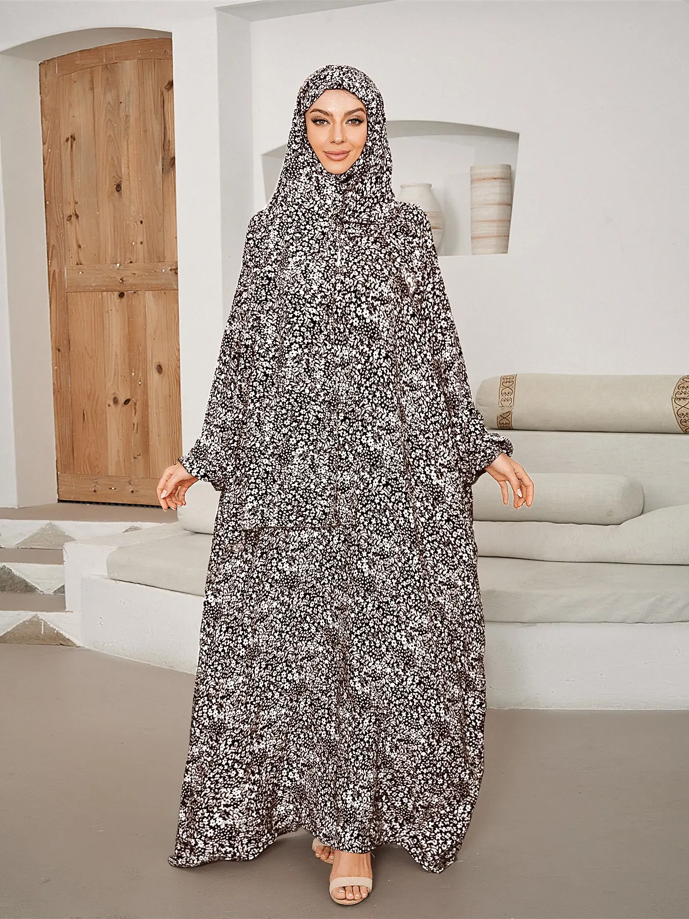 Middle Eastern Women's Scarf-Style Prayer Robe, Jilbab, Long Loose Comfortable Printed Dress, Elegant Floral Trim Design, Perfect for Daily Wear