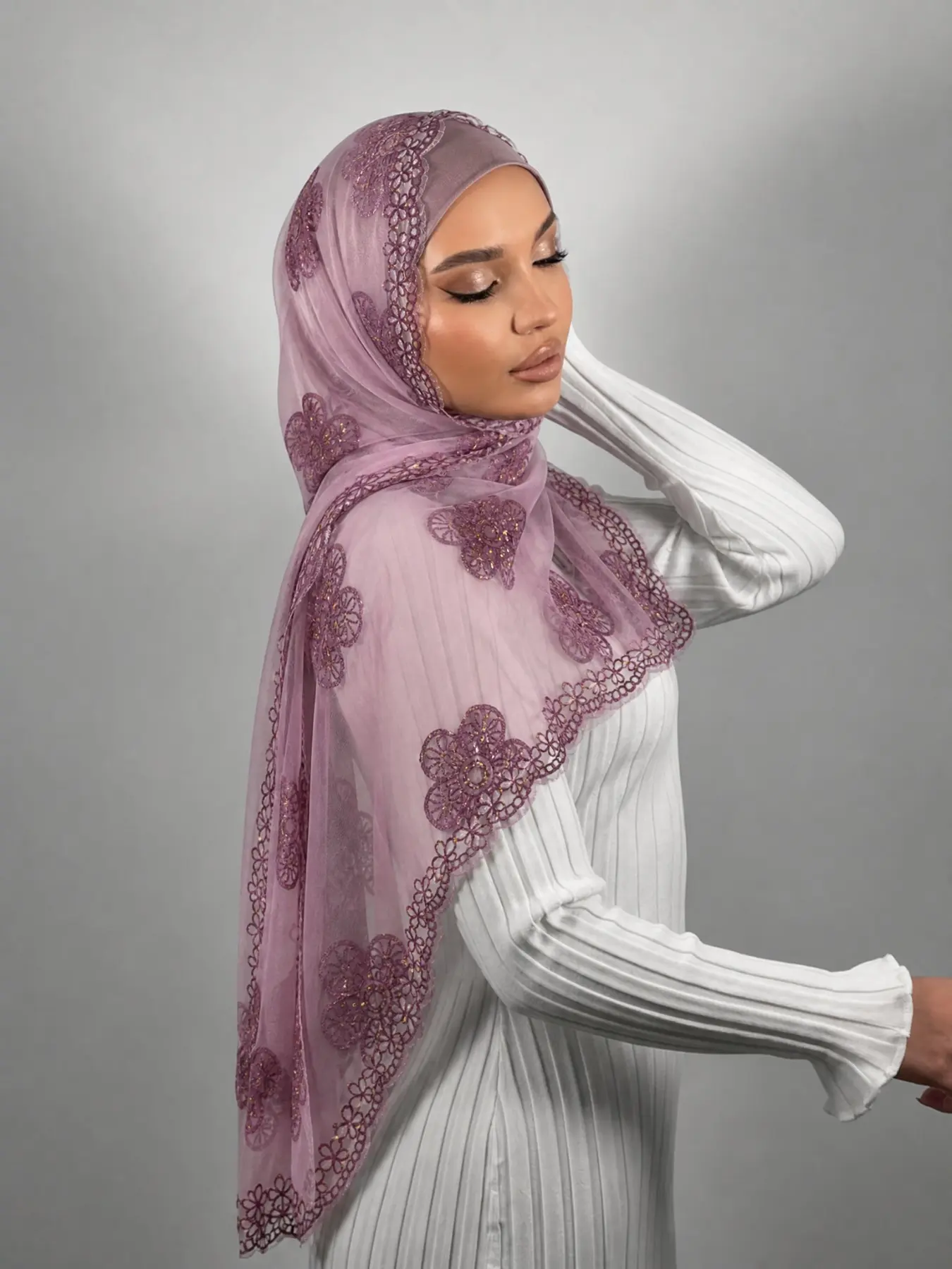 Women's Fashion Sequin Floral Headscarf, Handmade Knit Shawl, Eyelet Embroidery, Suitable for Evening Events, Stage Performances, Daily Wear