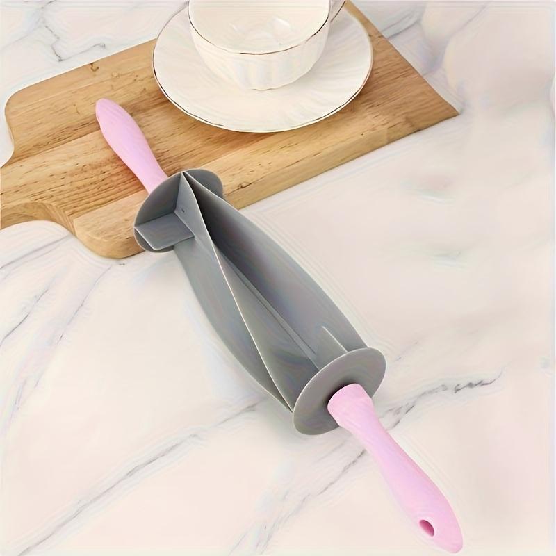 A Multifunctional Dough Roller And Cutter for Making Homemade Croissants And Pastries - The Plastic Blade Cuts Easily, Making It Perfect for Fresh Baked Goods And Homemade Pastry Preparation
