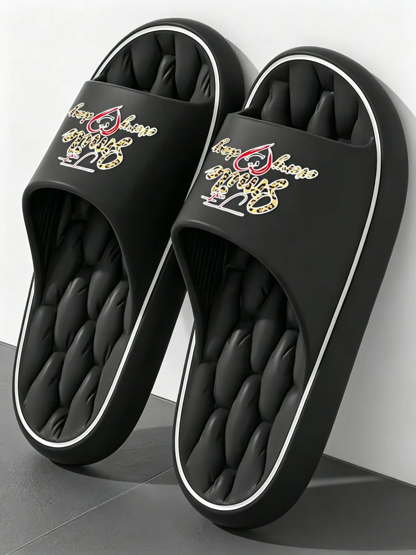 Vintage Leopard Heart Design Pillow Slide Sandals, Soft Thick Sole Non-Slip Eva Slippers, Casual Street & Home Wear Women's Shoes.Runs small, wide feet please size up one size.