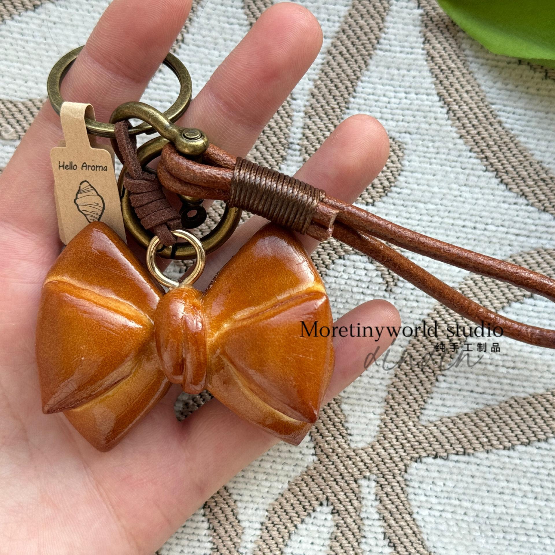 Handmade alkaline bread bag hanging retro cowhide rope hanging ornaments niche styleclassy creative gift bows croissant