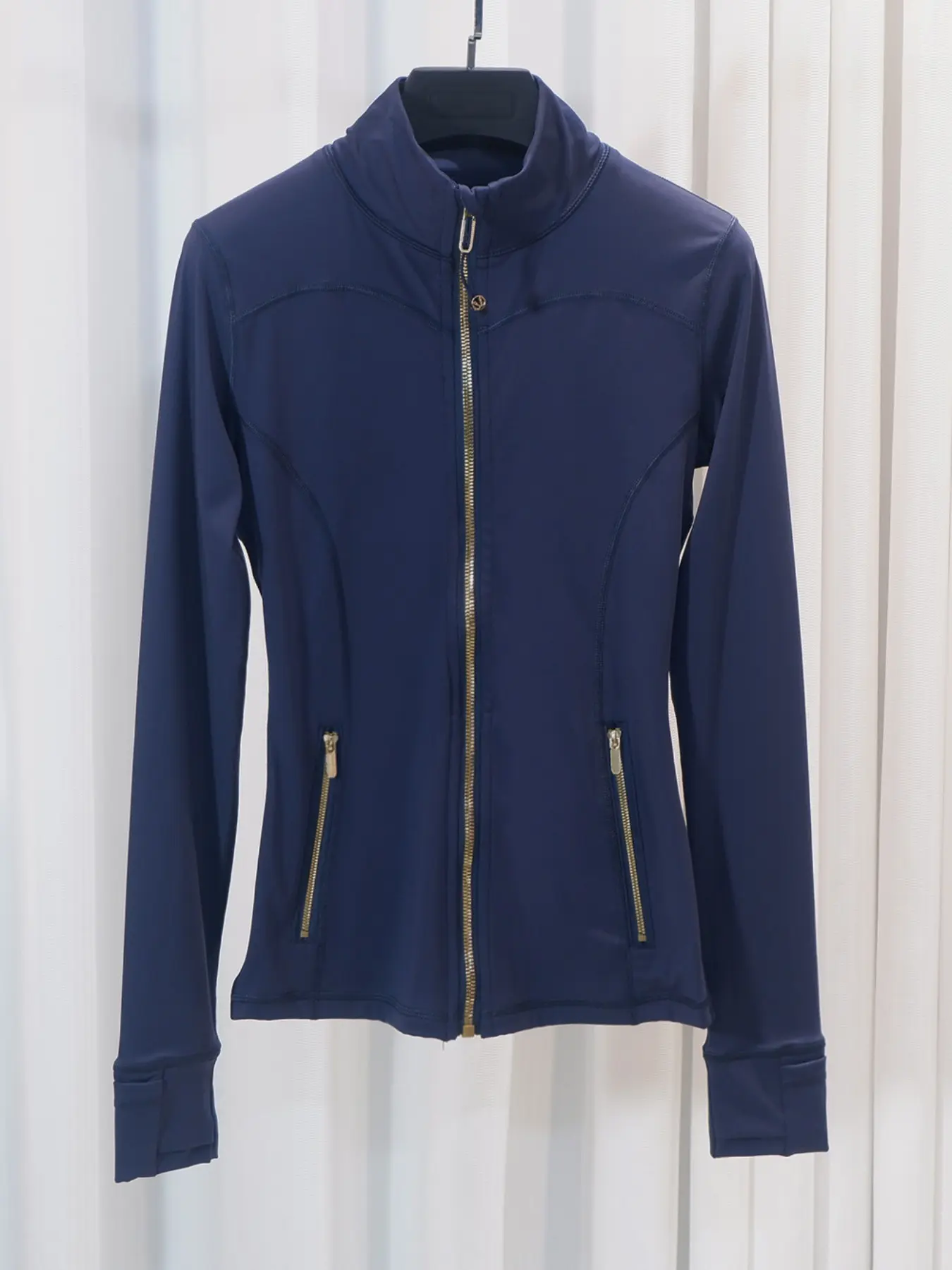 Quick-Dry Yoga Jacket with Gold Zipper, Breathable and Slim-Fitting, High Elasticity, Slimming Shape, Skin-Friendly, UV Protection, Zippered Sports Jacket