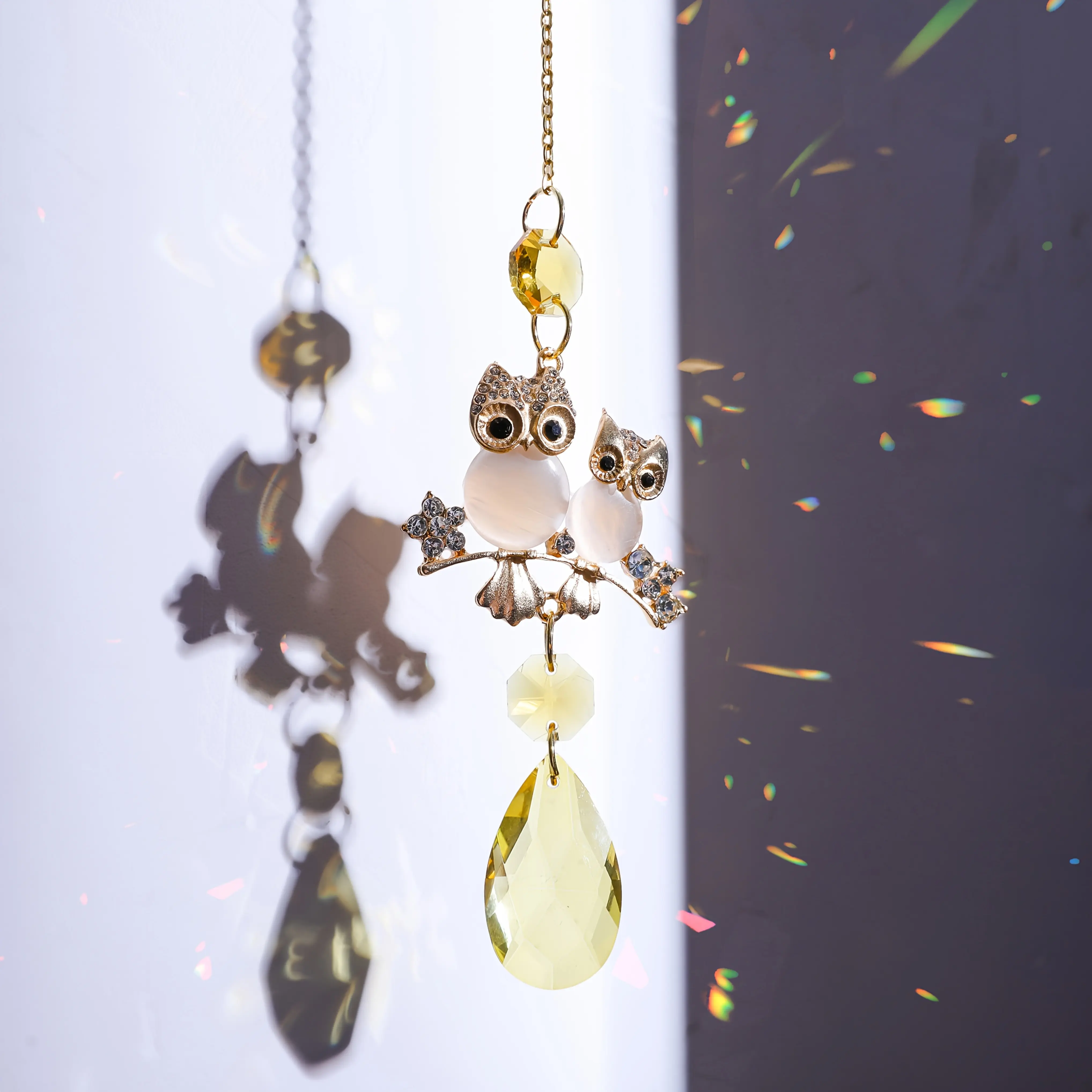 1/3pcs Sun Catcher Artificial Crystal Sunlight Catcher, Light Luxury Metal Owl Crystal Wind Chime Pendant, Car Decoration Souvenir, Home Decor, Window Decoration, Garden Home Wedding Ornament, Sun Catcher, Colorful Crystal Hanging Indoor/Outdoor