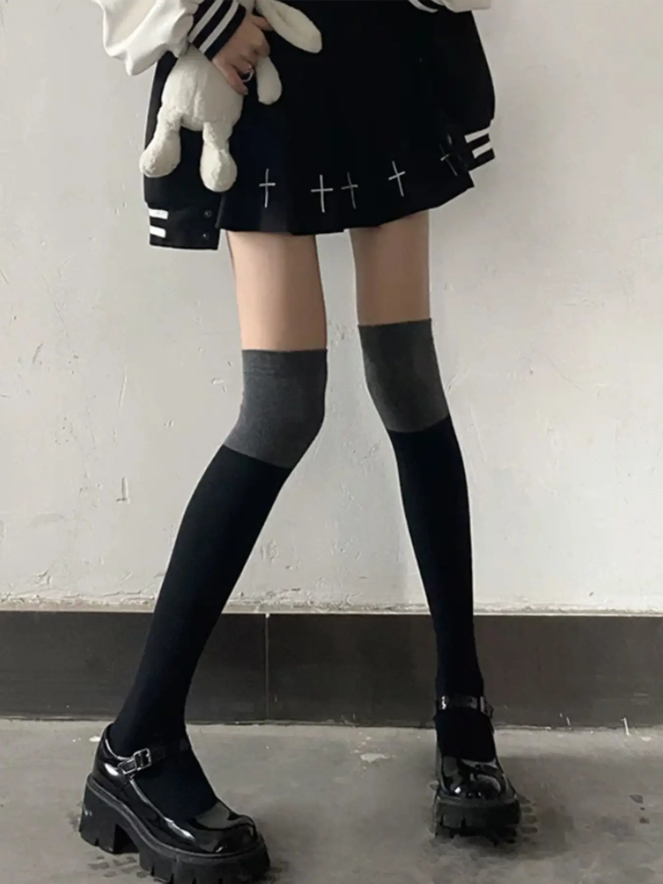Women's Thigh High Stockings, Colorblock, Elegant Floral Pattern, All-Season Fitted Nylon Socks, Chic Fall Winter Style