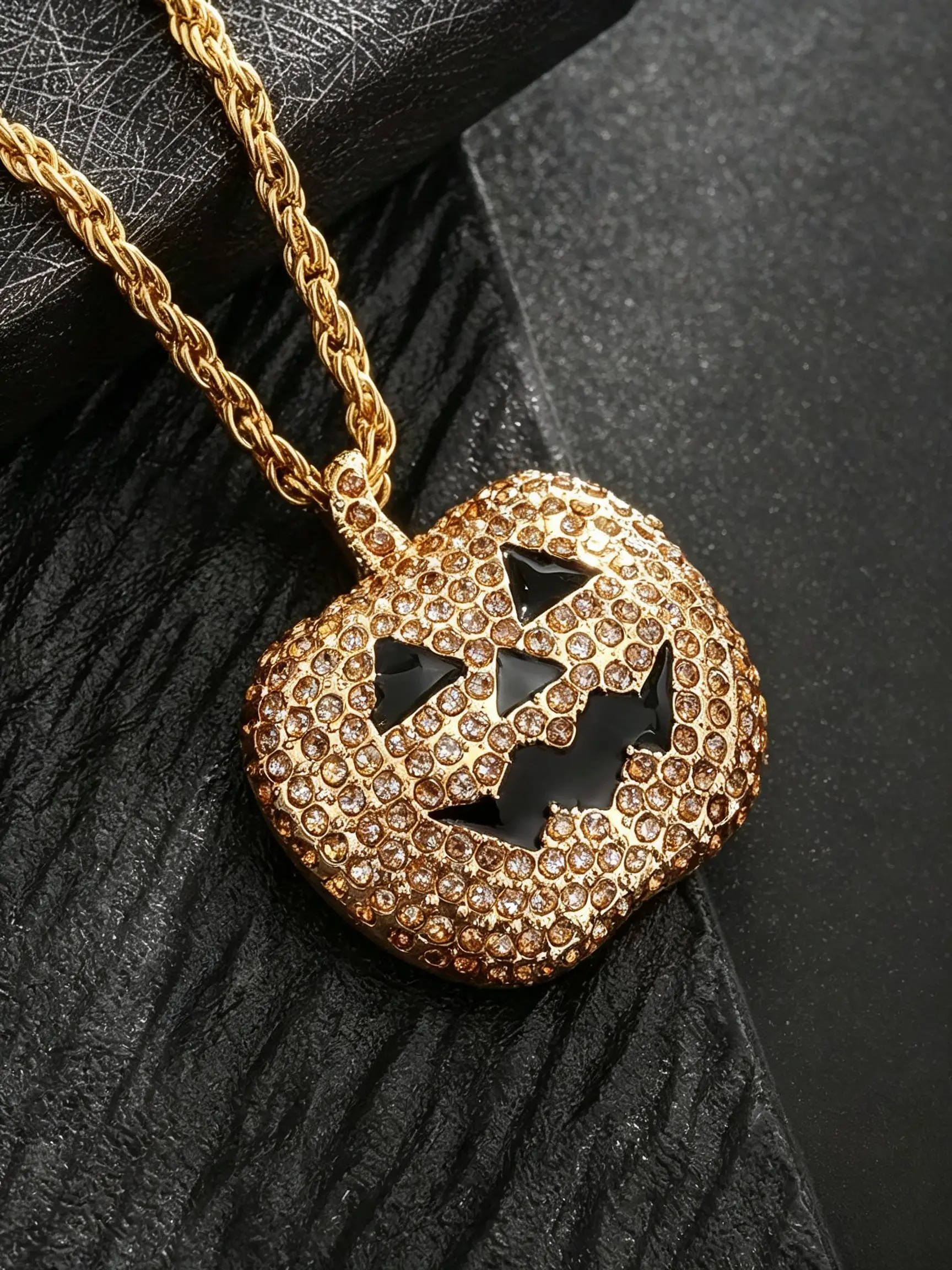 Vintage Hip-Hop Shiny Pumpkin Head Necklace, Pendant Chain, Halloween Jewelry, Unisex Fashionable Fashion Accessory, Gift Idea