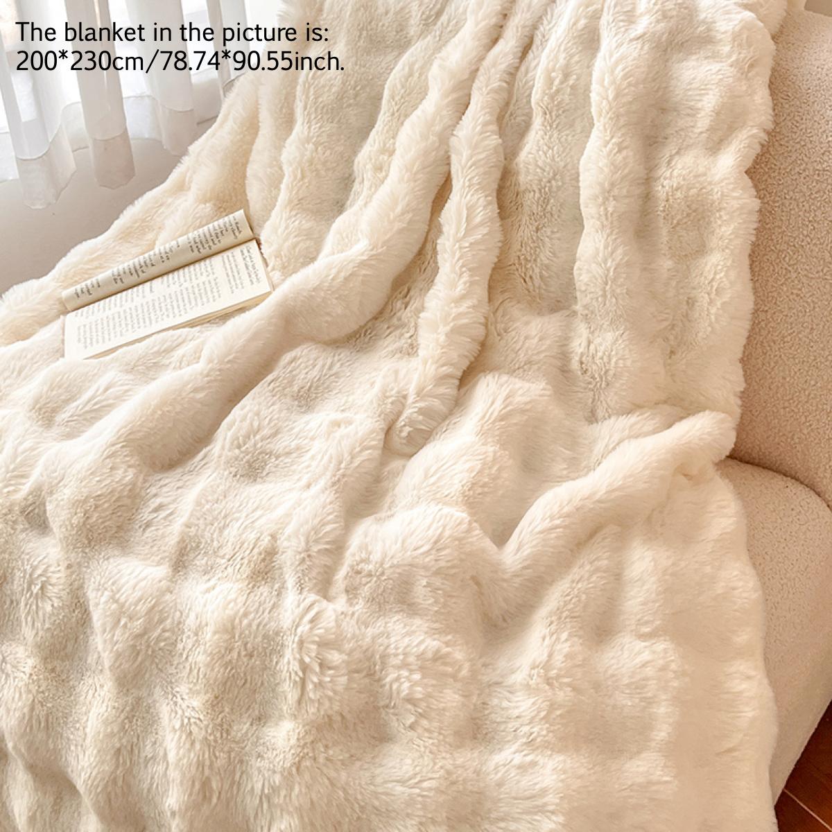 Solid Color Faux Rabbit Fur Blanket, Soft Fluffy Blanket, 1 Count Soft Comfy Skin-friendly Warm Throw Blanket, Bedding Supplies for Home Bedroom Living Room Dormitory, Comfortable Plush Blankets
