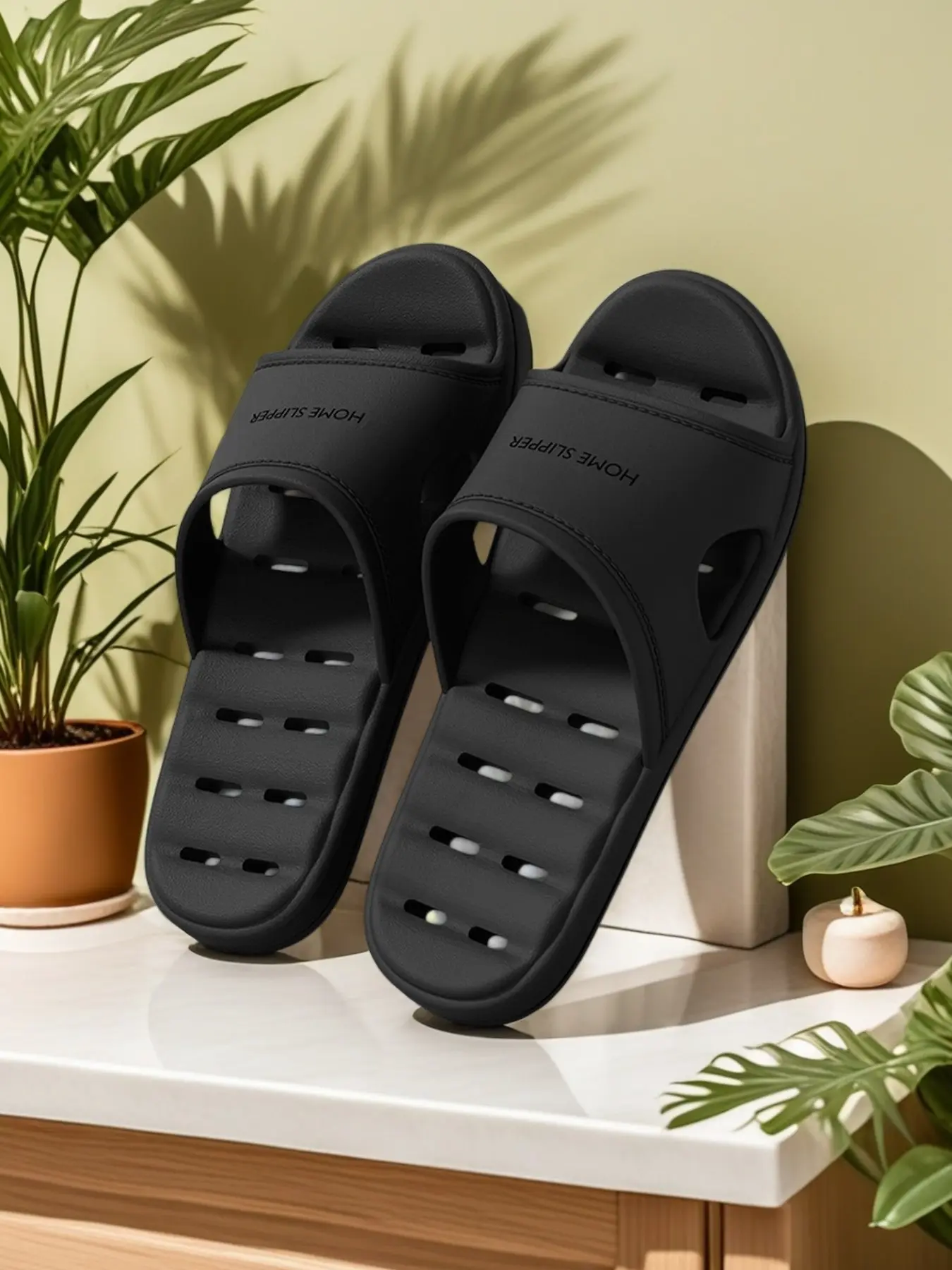 Home Letter Cutout Bath Slippers, Quick-Dry Anti-Slip Shower Shoes, Hotel Guest House Couple Home Slippers, Comfortable and Durable