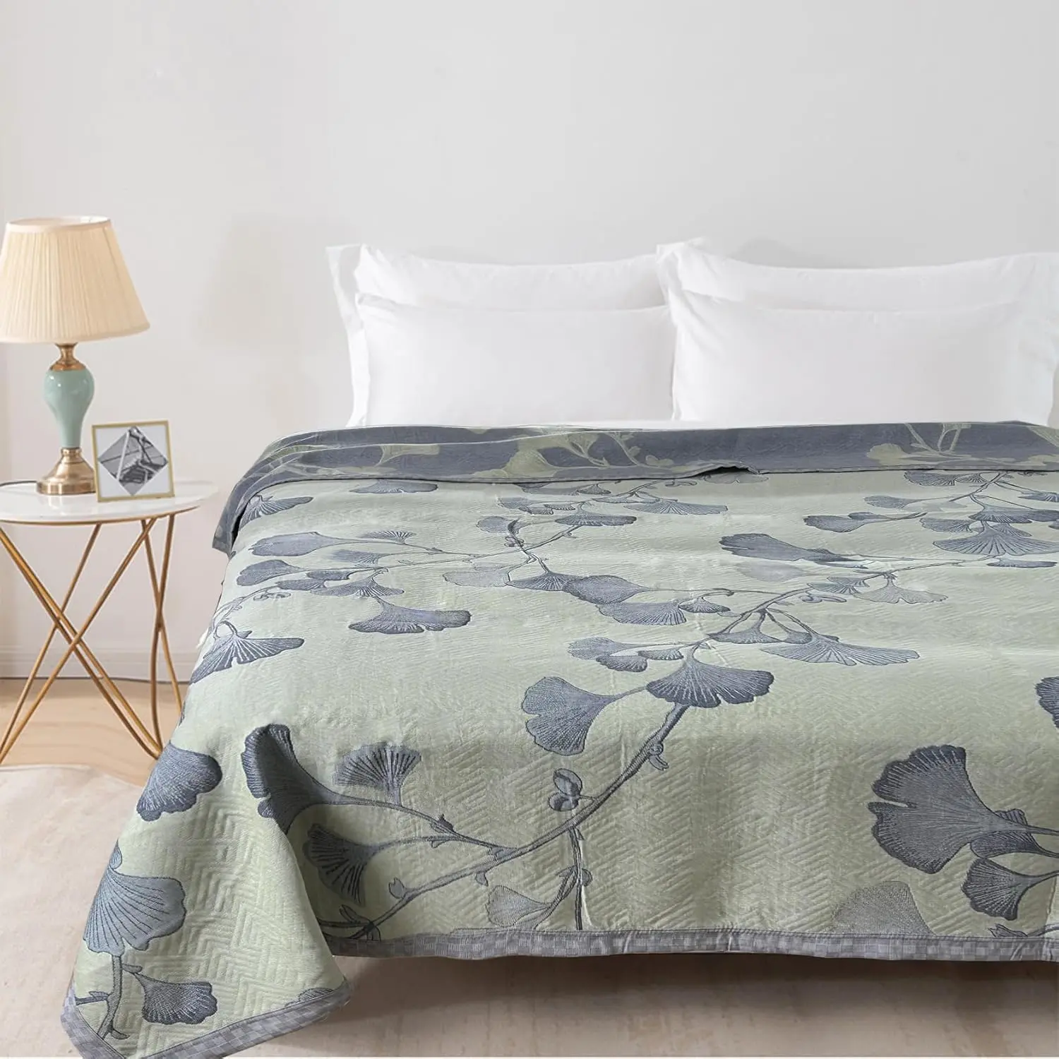 Green Gray Reversible King Size Cotton Quilt, Lightweight Muslin Bedspread Coverlet Throw Blanket for All Seasons, Ideal for Bed and Couch