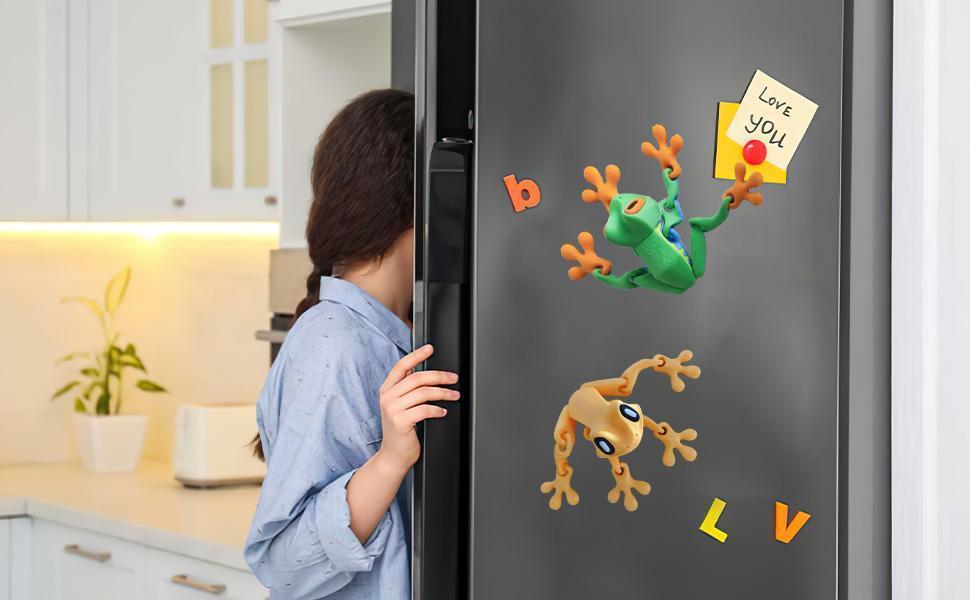 3PCS/4PCS 3D Printed Magnetic Articulated Frog Toy Night Light, Realistic Jumping Poseable Decor, Glow Animal Magnet for Metal Surfaces (3PCS Option)