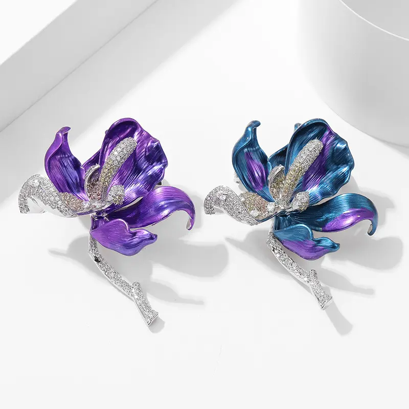 Iris Flower Elegant Brooch, Floral Brooch, Vintage Brooch, Crystal Botanical Jewelry, Luxury Lapel Pin, Suit Jacket, French Style Royal Garden ,Vintage Luxury, Retro Jewelry, Old Money Style,Feminine, Wedding Brooch, Bridal , Gift For Her, Mother,Birthday