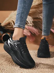 Lightweight Anti-Slip Couple Outdoor Running Shoes, Breathable Mesh Women's Thick Sole Casual Shoes, Comfortable Shock Absorption Sports Shoes
