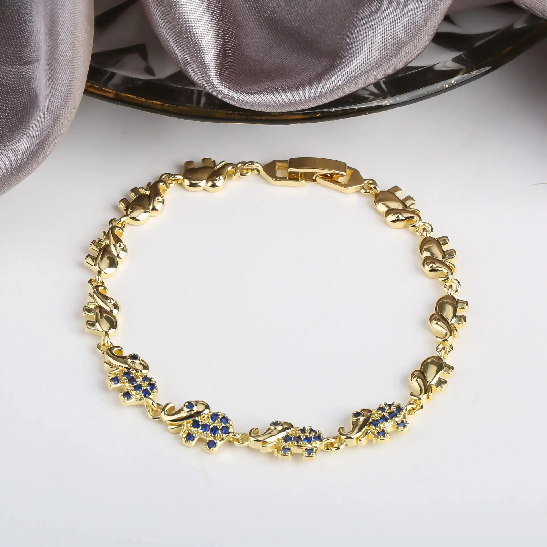 Gold Tone Elephant Chain Bracelet for Women, Adjustable Link Wristband with Black Crystal Accents for Daily Wear and Special Occasions, Blue Crystal, 18-20Cm, 3D Gold-Tone Elephant Links, Rhinestone Statement Chain Bracelets & Bangles, Auspicious, Birthda